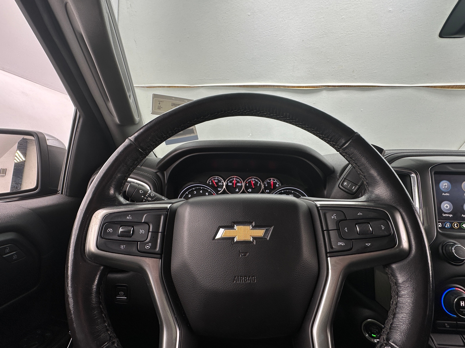 Thumbnail: 2020 Chevrolet Silverado 1500 - 5