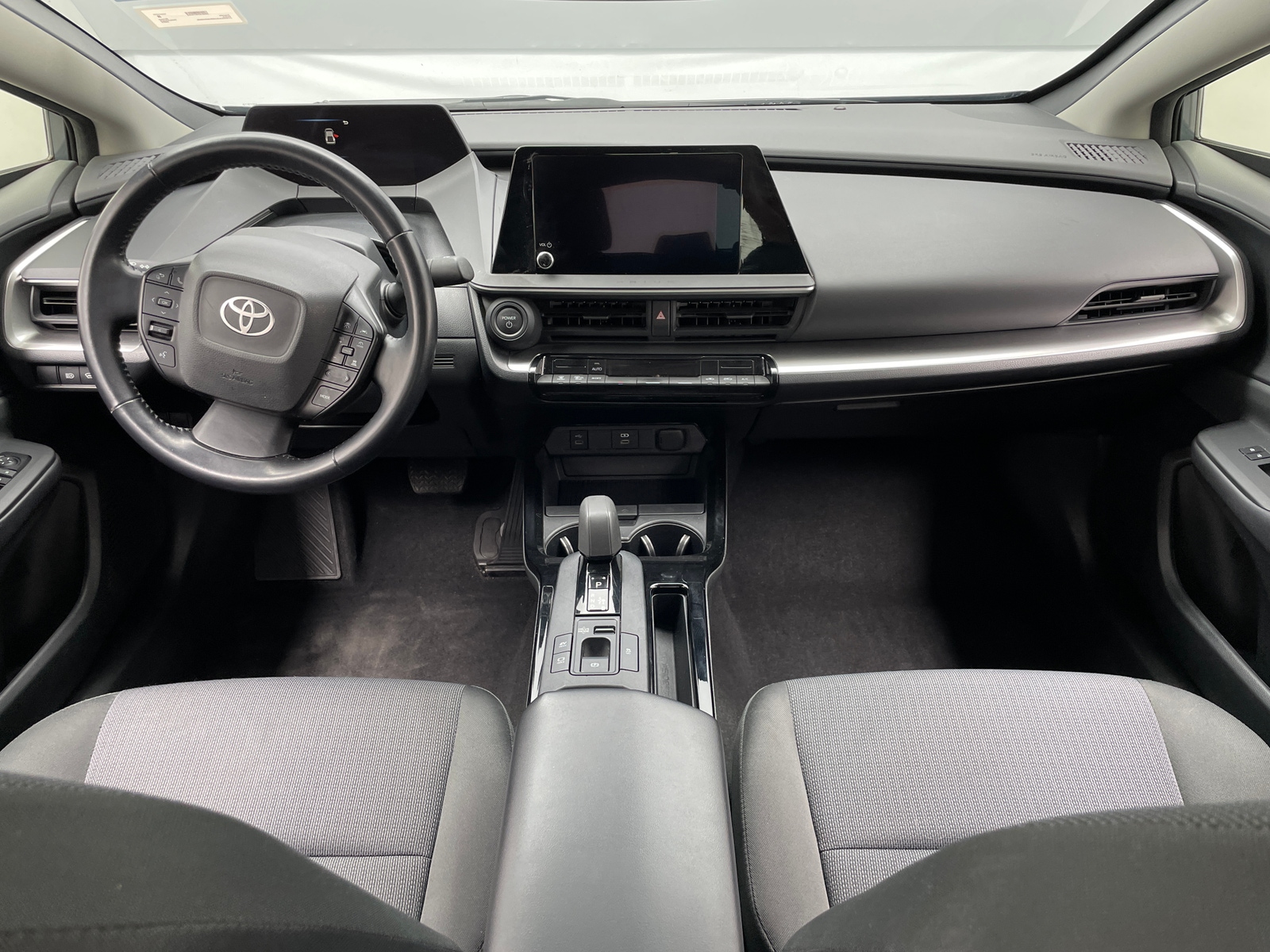 Thumbnail: 2024 Toyota Prius - 3