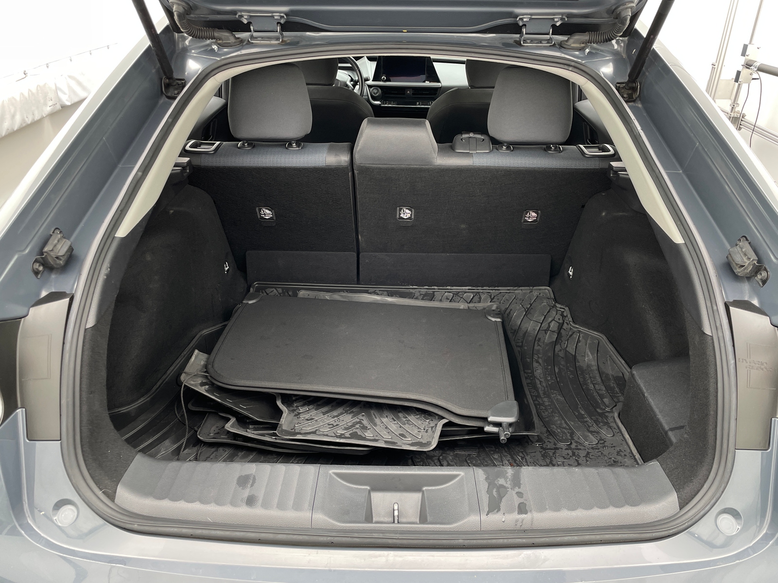 Thumbnail: 2024 Toyota Prius - 7