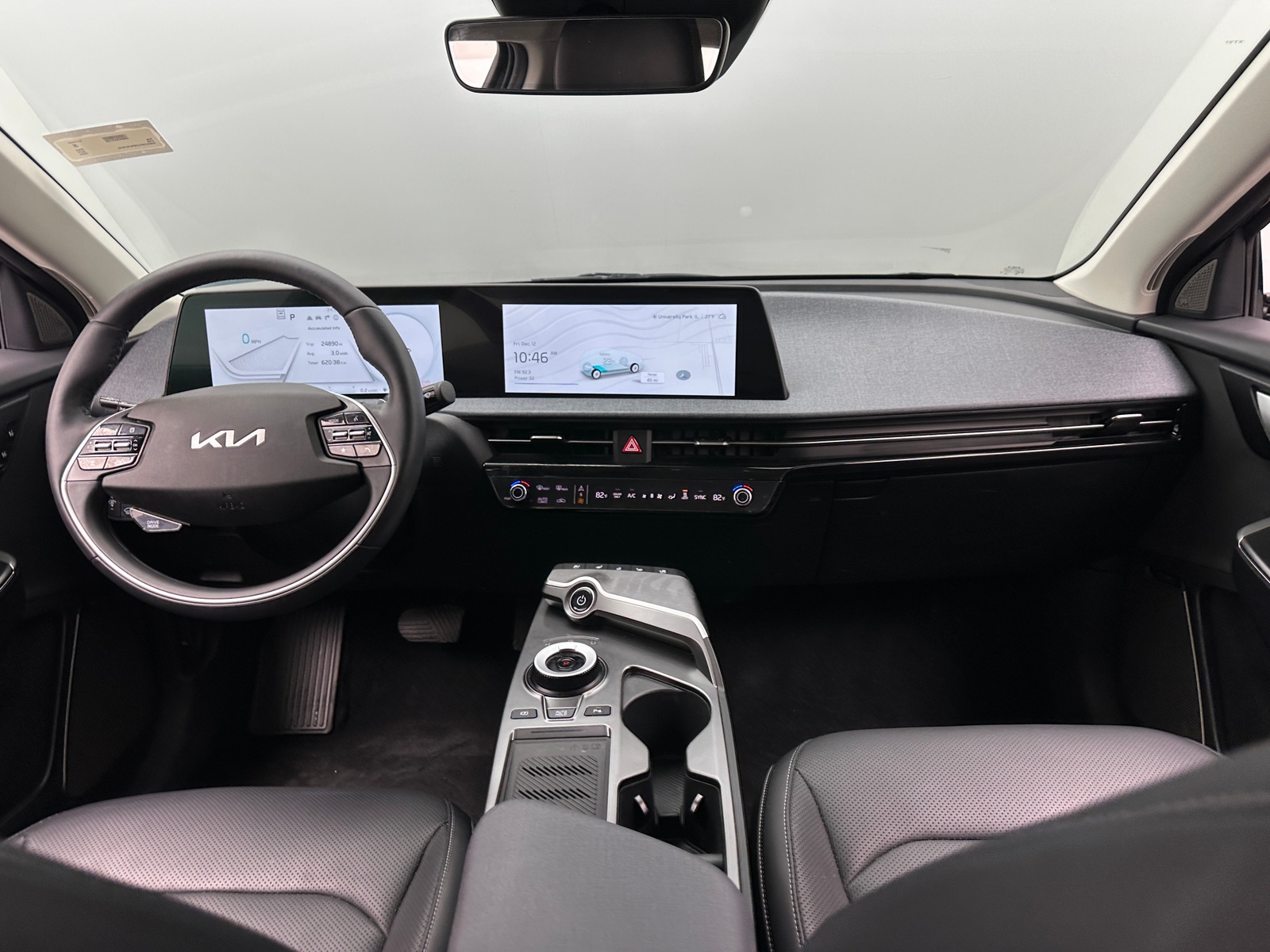 Thumbnail: 2023 Kia EV6 - 2