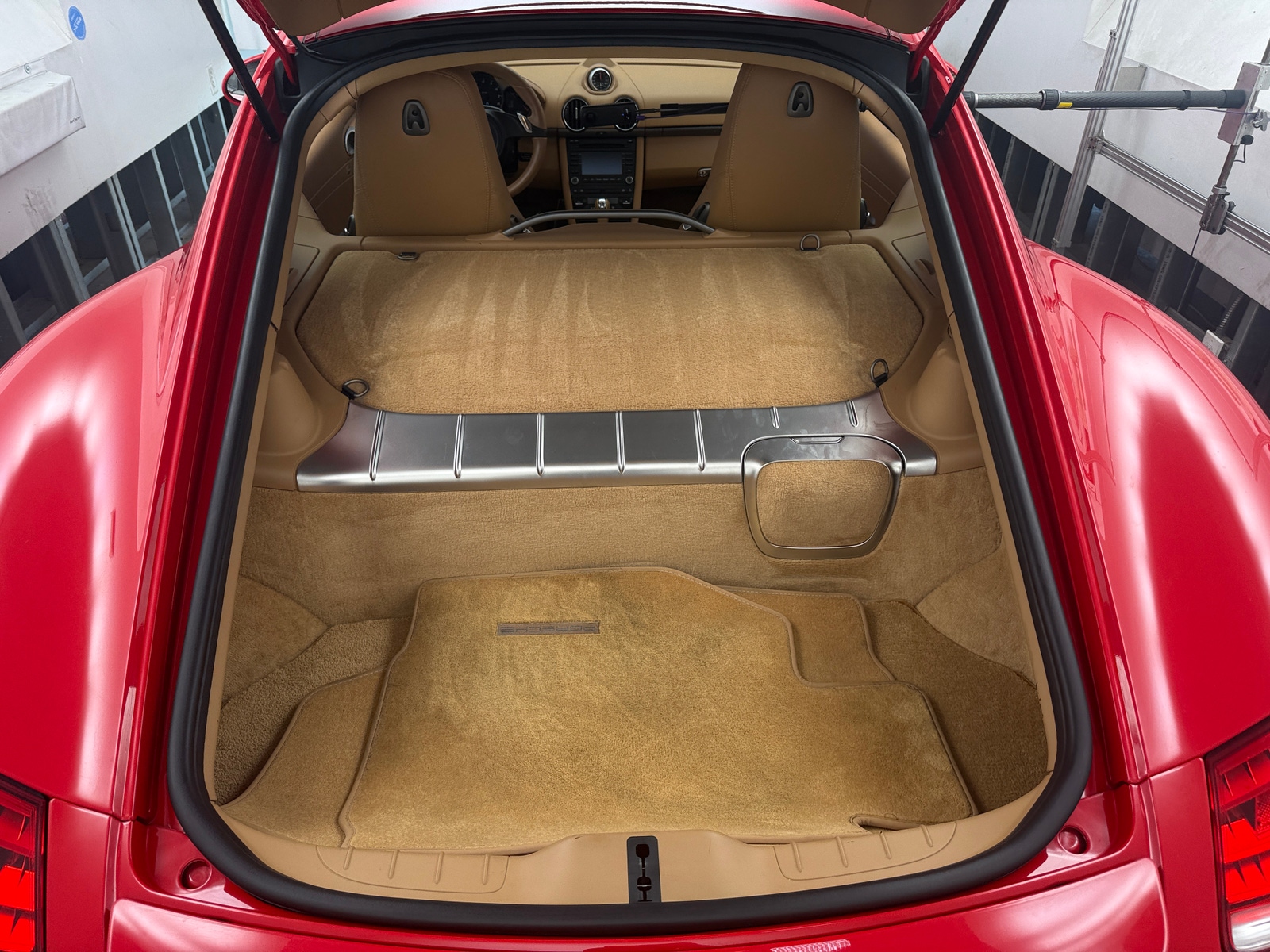 Thumbnail: 2011 Porsche Cayman - 4