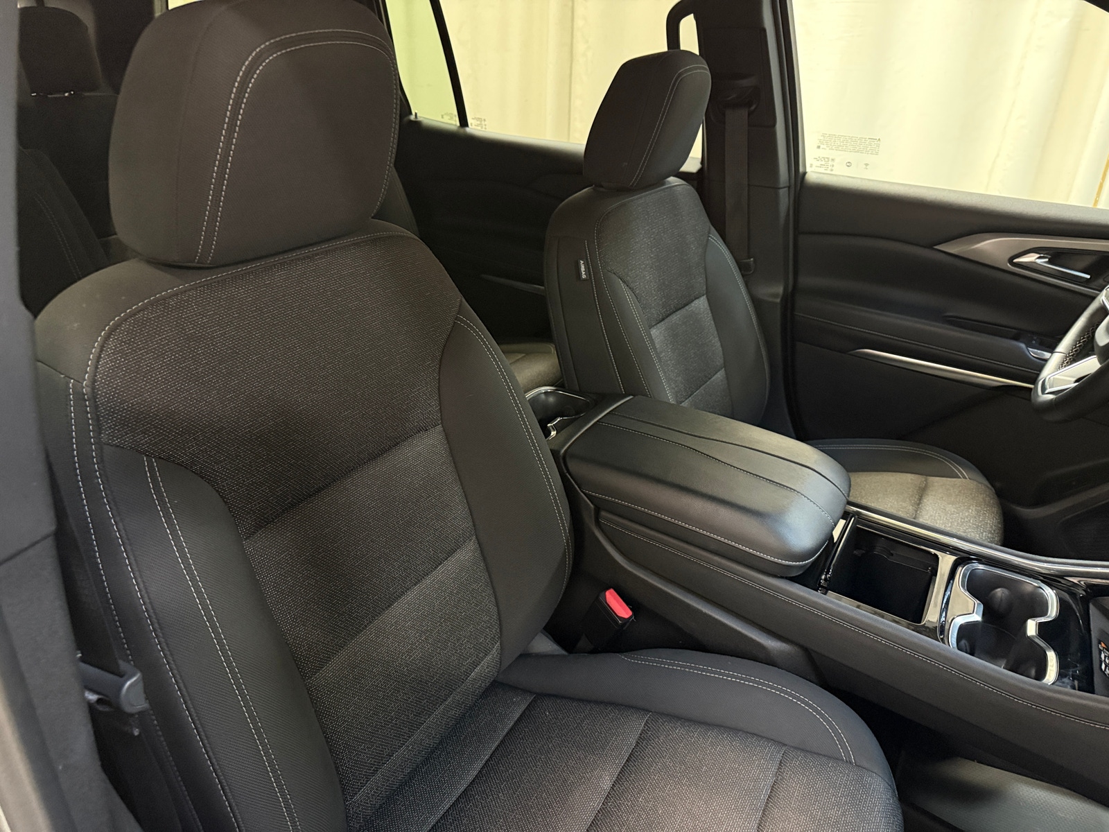 Thumbnail: 2024 Chevrolet Traverse - 2