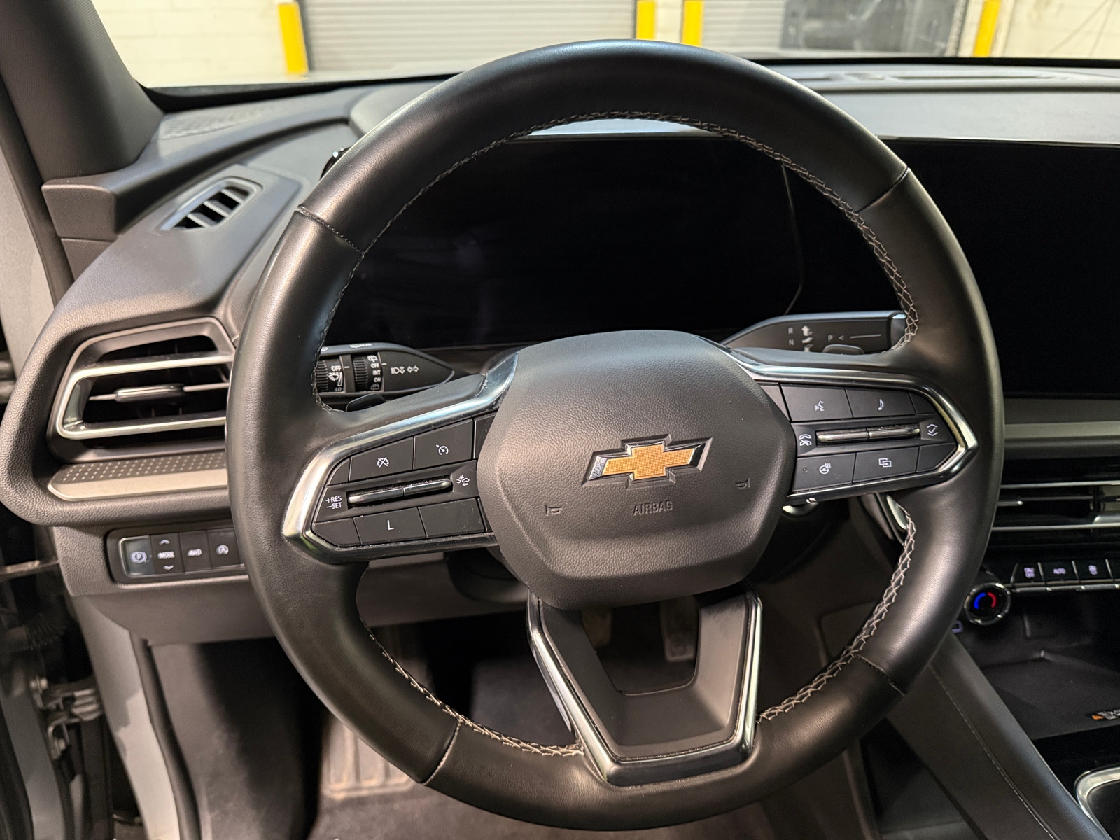 Thumbnail: 2024 Chevrolet Traverse - 5