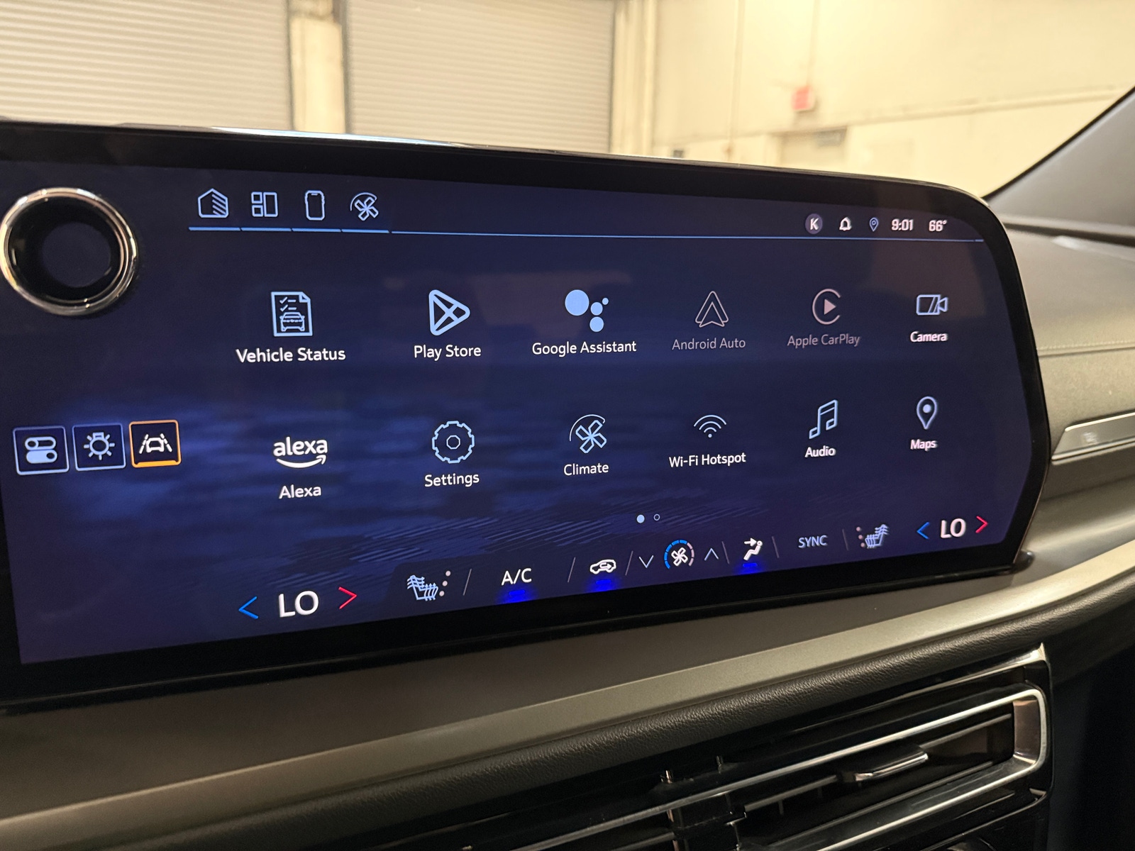 Thumbnail: 2024 Chevrolet Traverse - 4