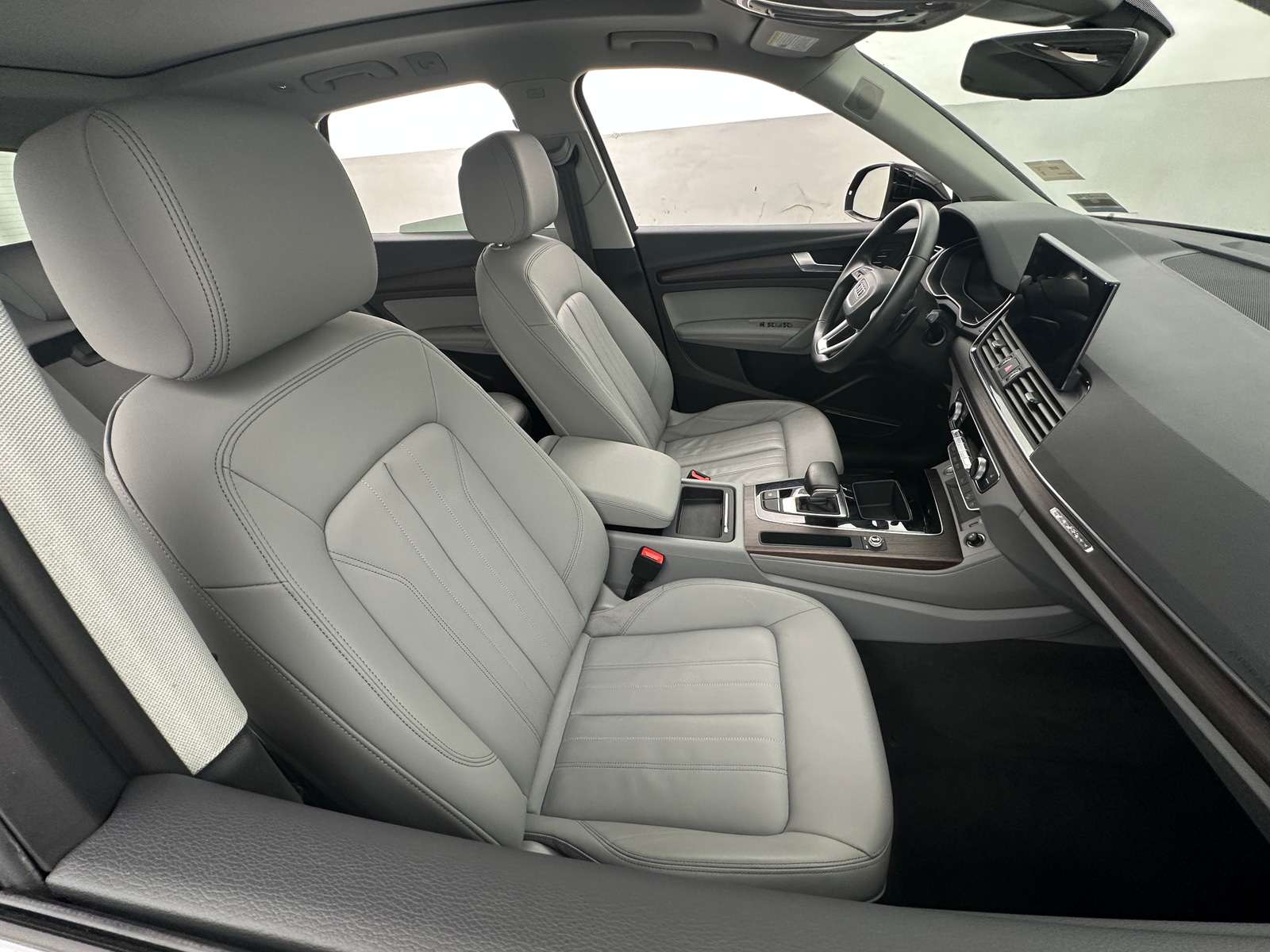 Thumbnail: 2022 Audi Q5 - 2