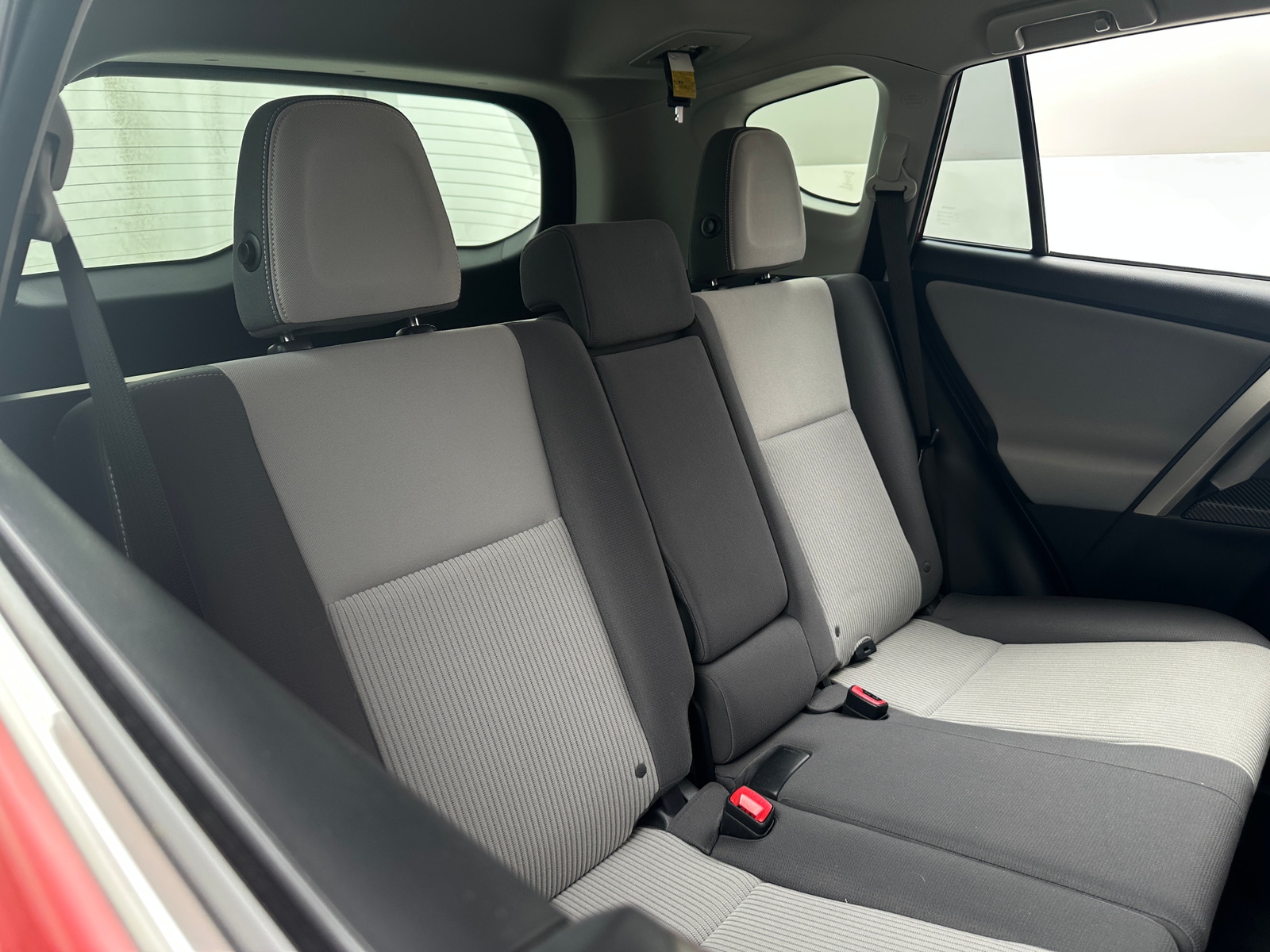 Thumbnail: 2015 Toyota RAV4 - 6