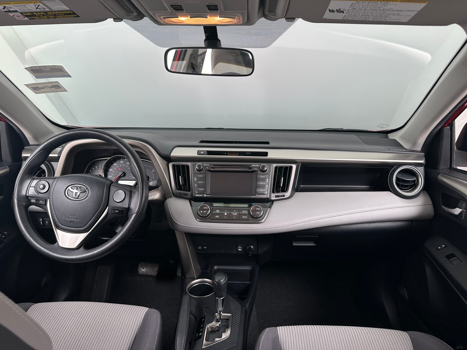 Thumbnail: 2015 Toyota RAV4 - 3