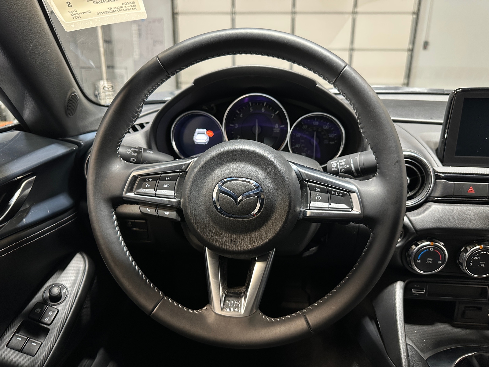 Thumbnail: 2021 Mazda MX-5 Miata - 4