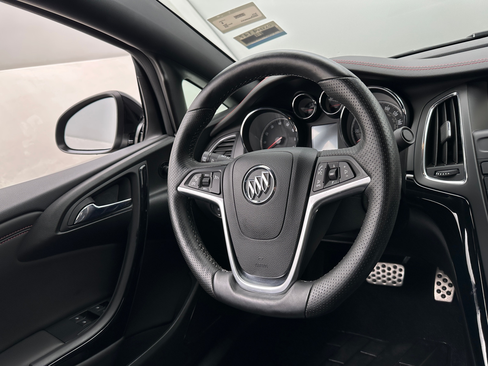 Thumbnail: 2018 Buick Cascada - 4