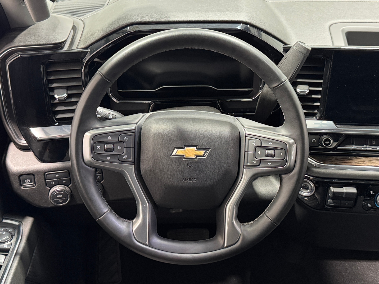 Thumbnail: 2025 Chevrolet Silverado 2500 - 5