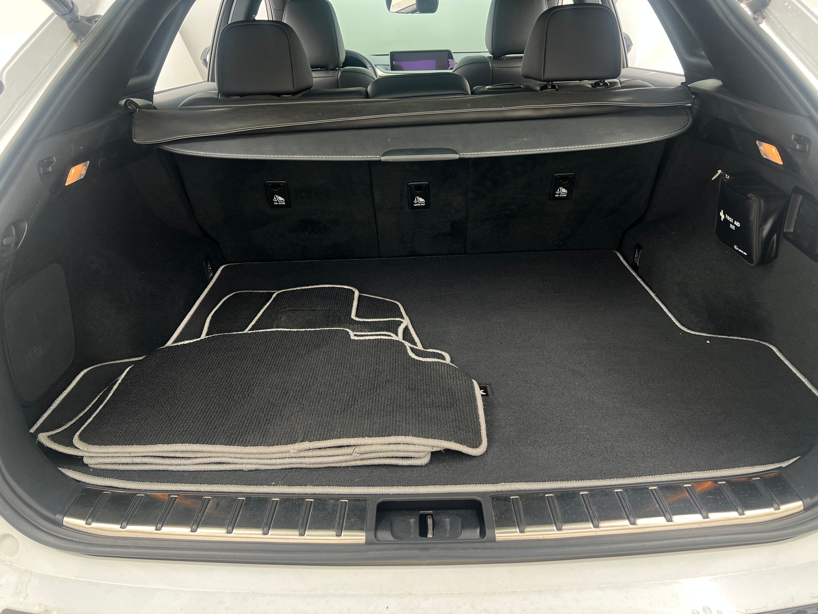 Thumbnail: 2017 Lexus RX - 6