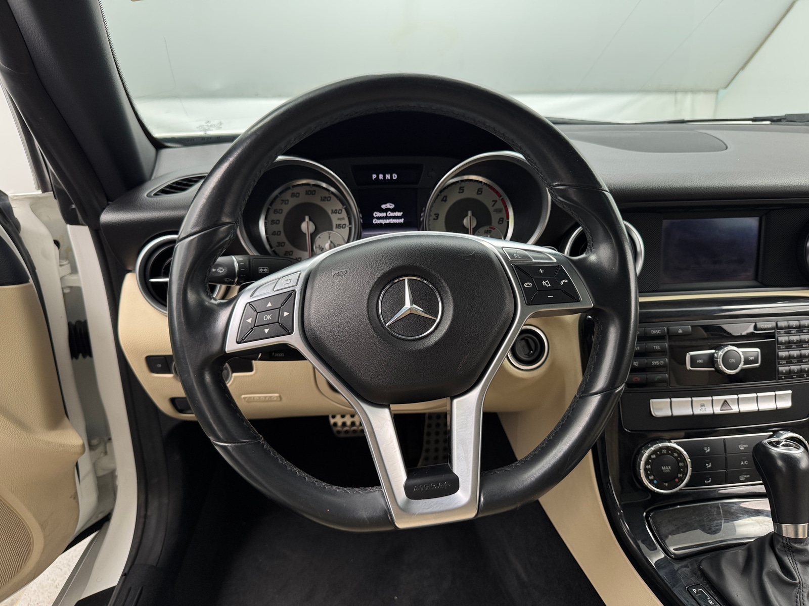 Thumbnail: 2015 Mercedes-Benz SLK - 4