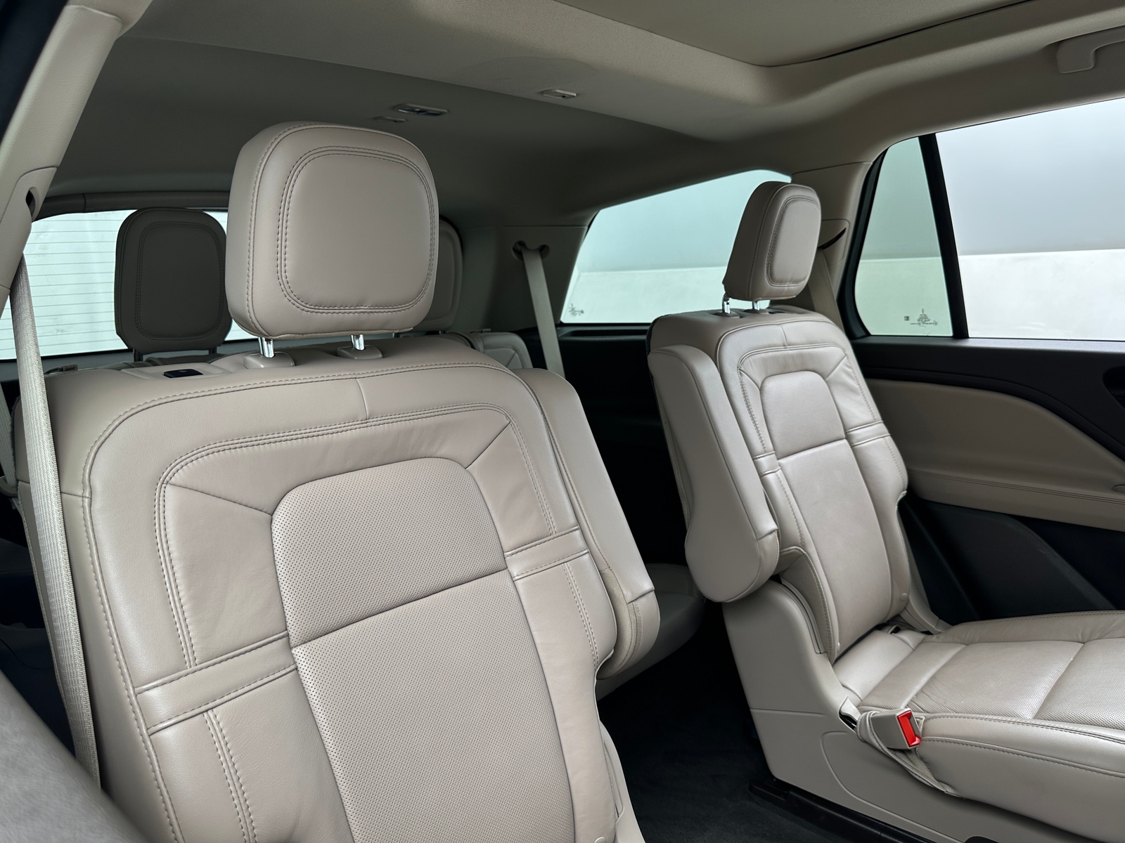 Thumbnail: 2023 Lincoln Aviator - 5