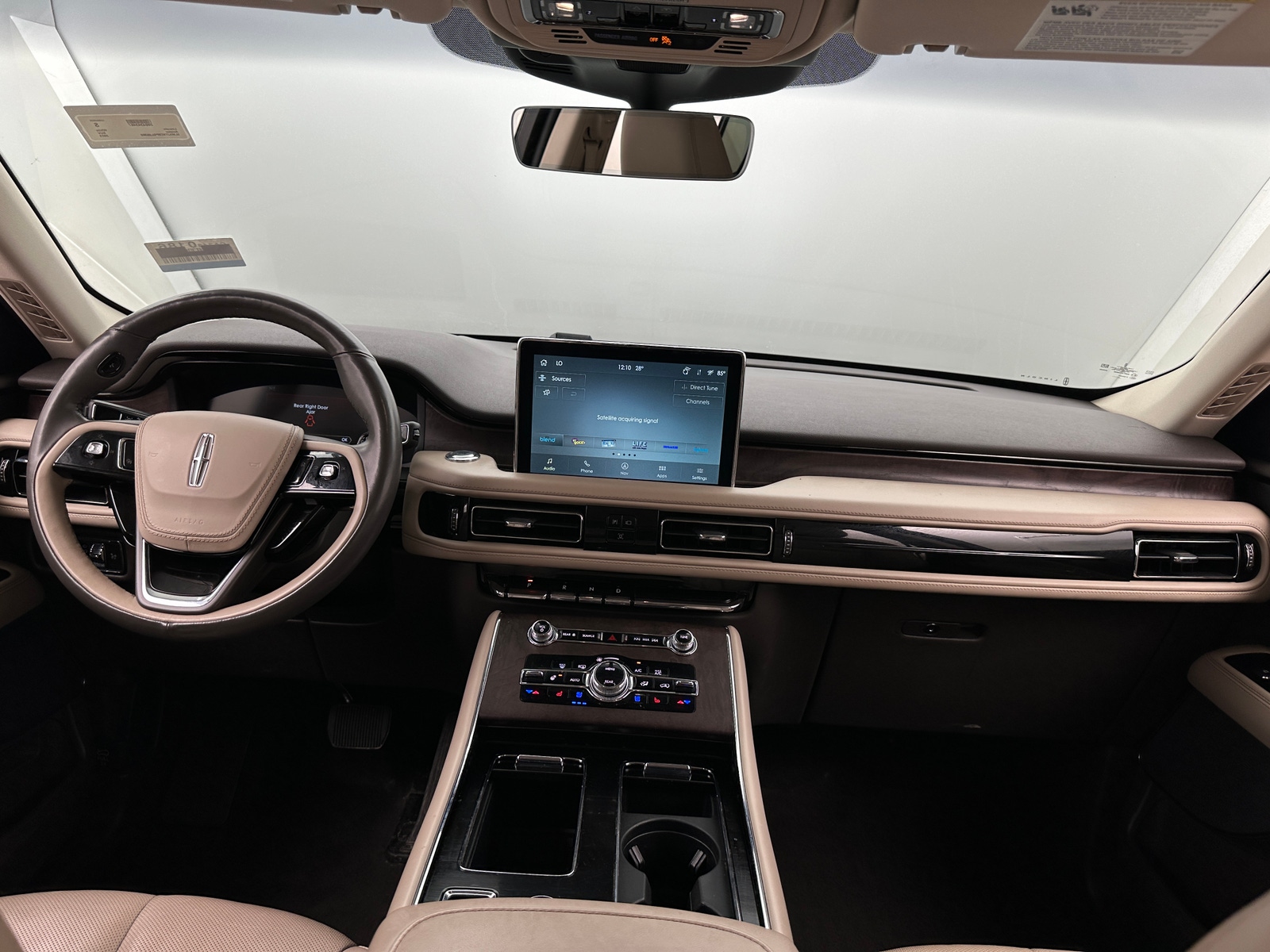 Thumbnail: 2023 Lincoln Aviator - 2