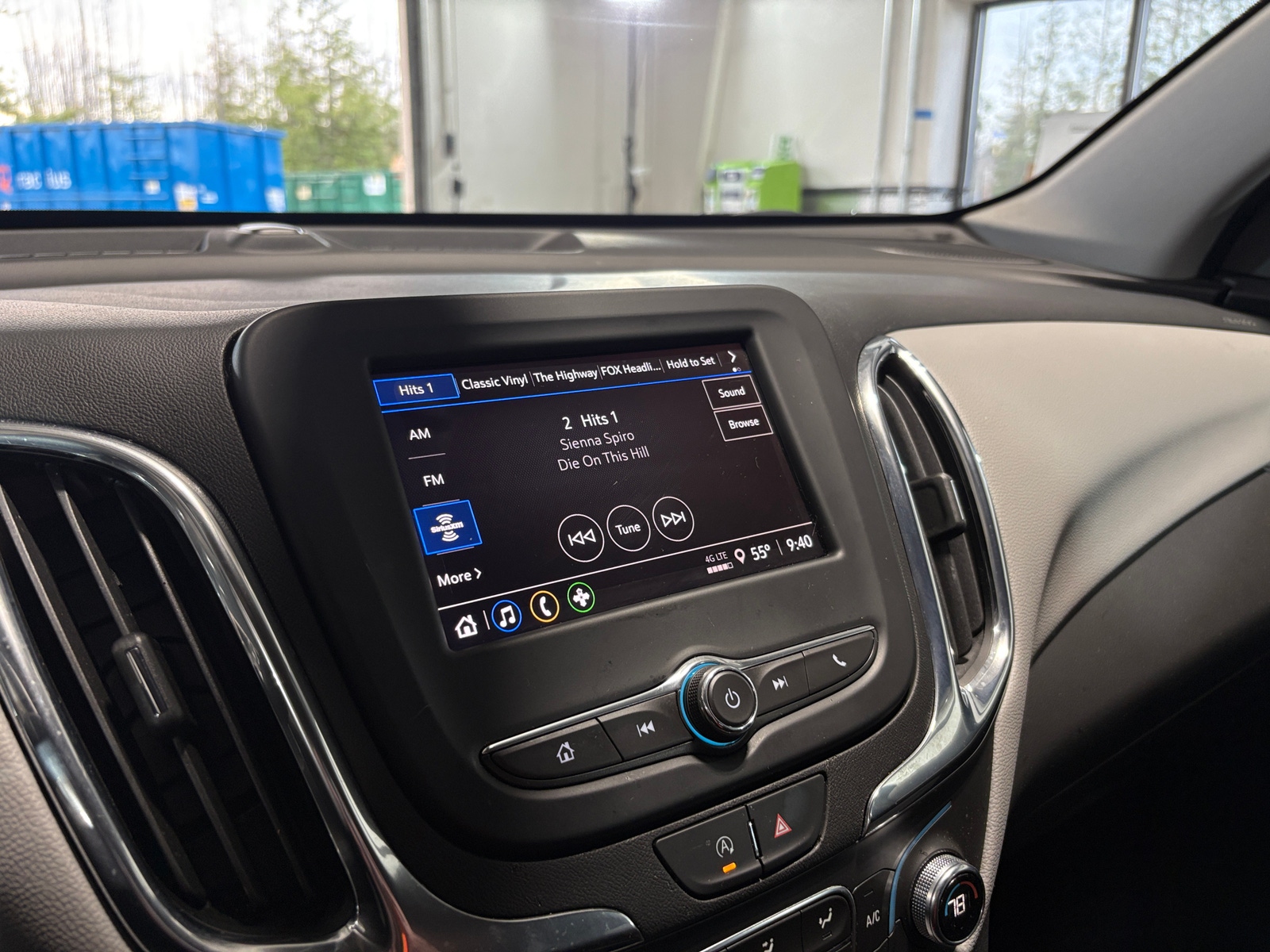 Thumbnail: 2023 Chevrolet Equinox - 4