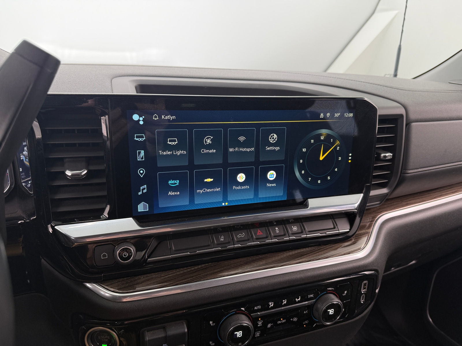 Thumbnail: 2024 Chevrolet Silverado 2500 - 4