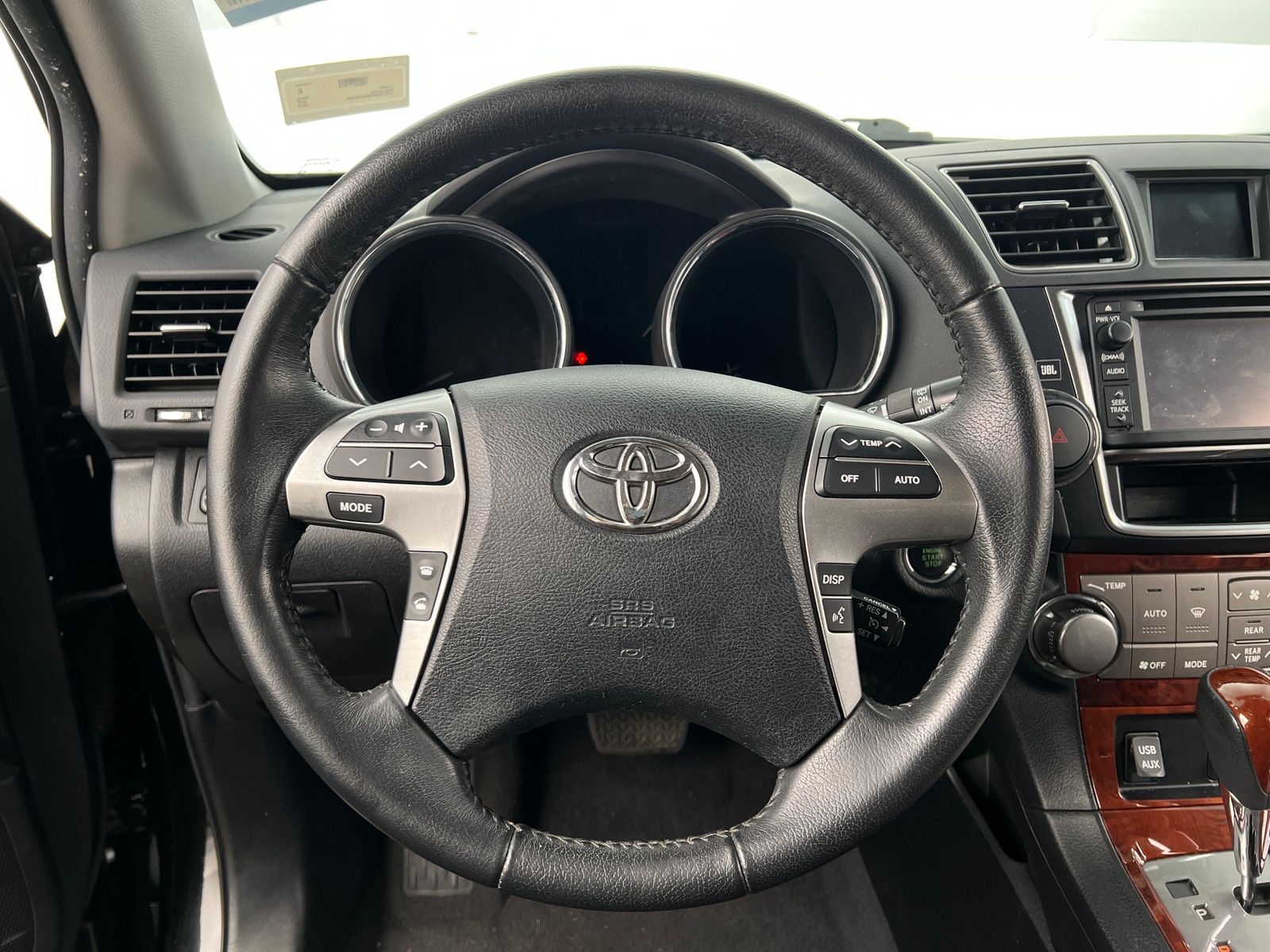 Thumbnail: 2013 Toyota Highlander - 4