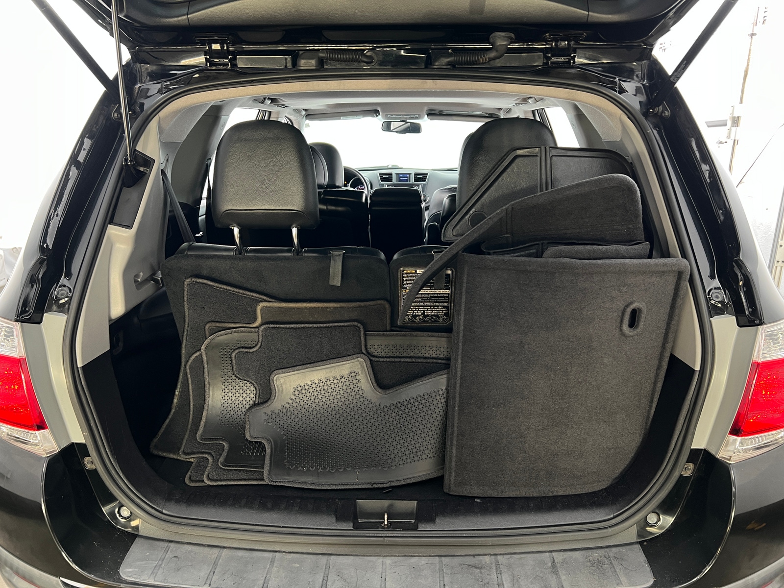 Thumbnail: 2013 Toyota Highlander - 6