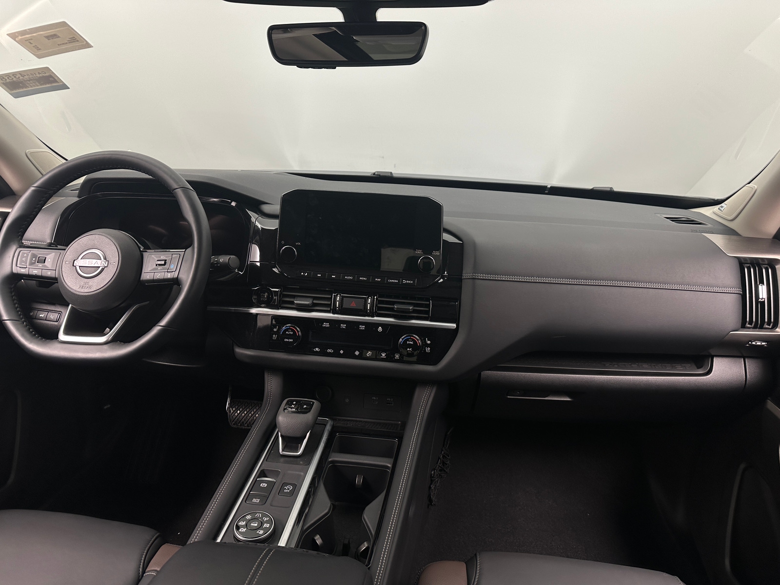 Thumbnail: 2025 Nissan Pathfinder - 2