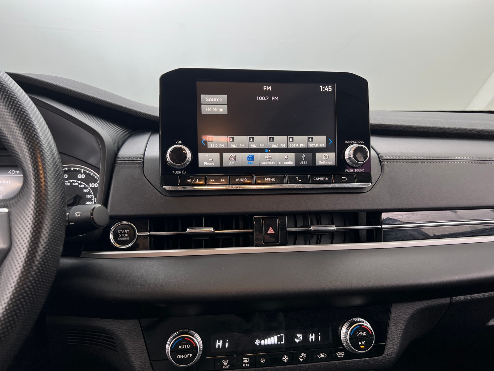 Thumbnail: 2024 Mitsubishi Outlander - 4