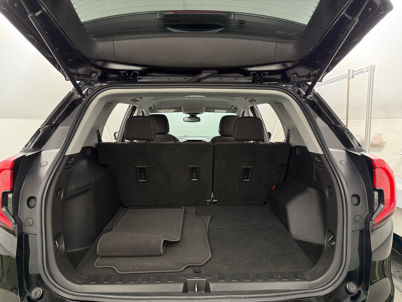 Thumbnail: 2022 GMC Terrain - 7