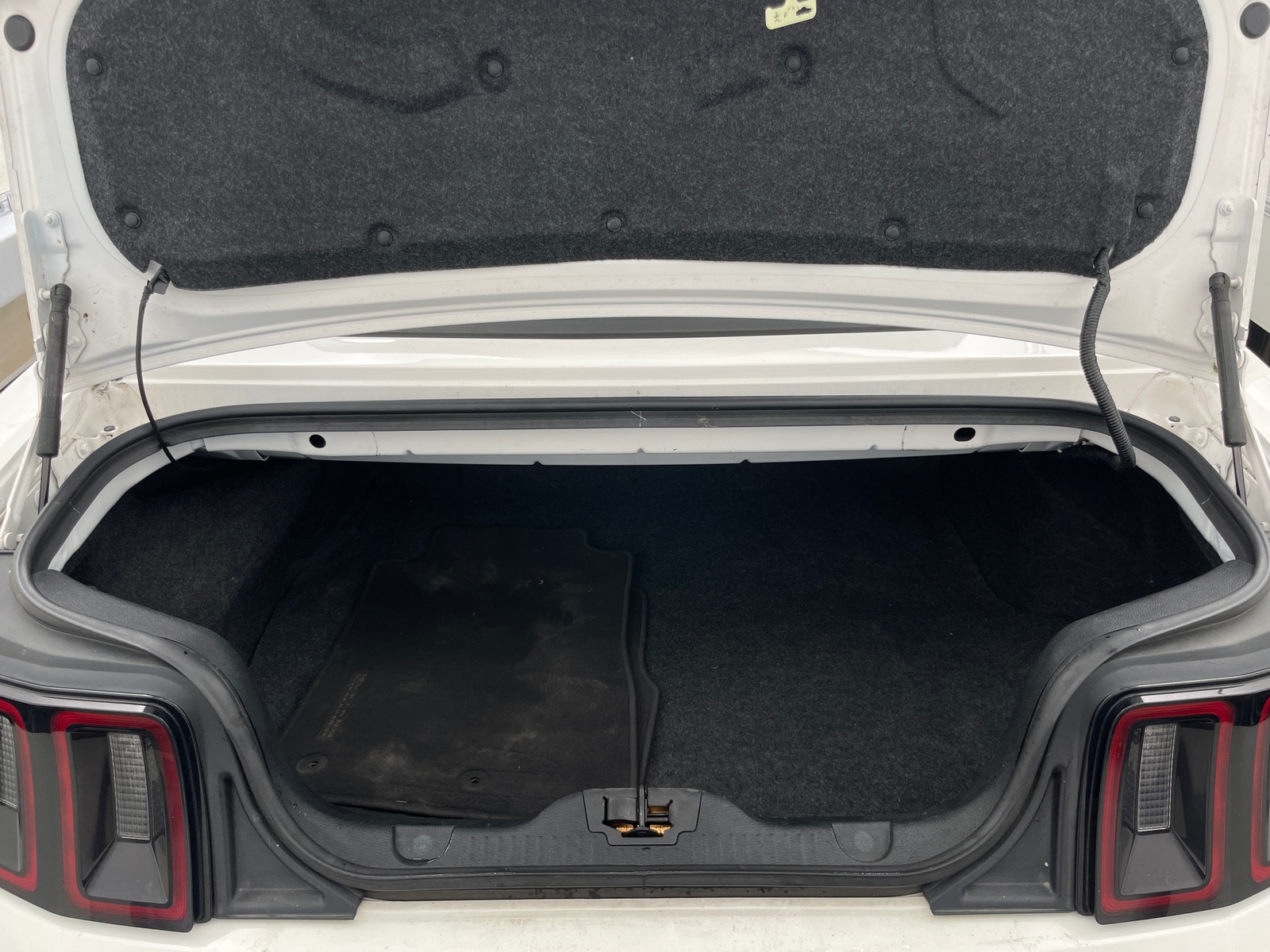 Thumbnail: 2013 Ford Mustang - 6