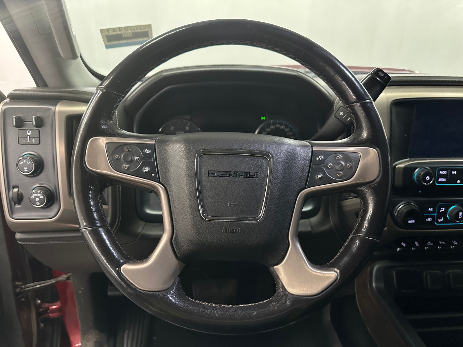 Thumbnail: 2018 GMC Sierra 2500 - 4