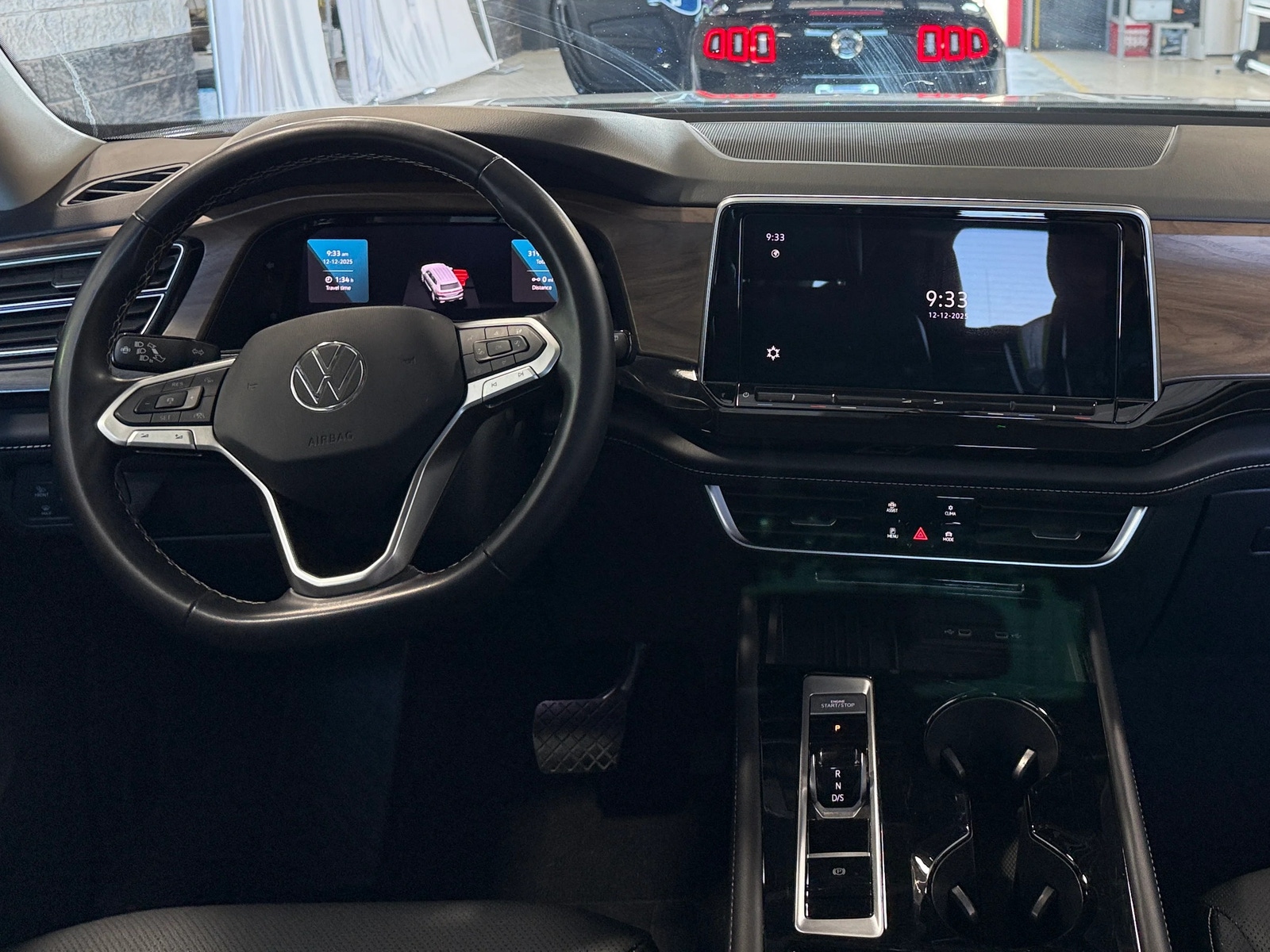 Thumbnail: 2025 Volkswagen Atlas - 2