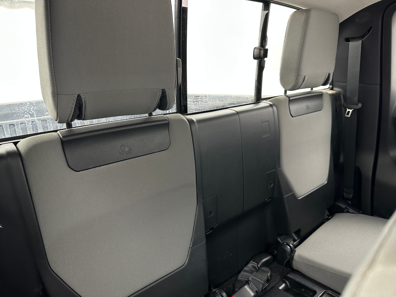 Thumbnail: 2017 Toyota Tacoma - 6