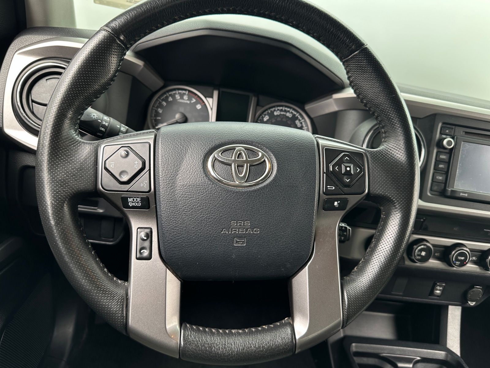 Thumbnail: 2017 Toyota Tacoma - 5