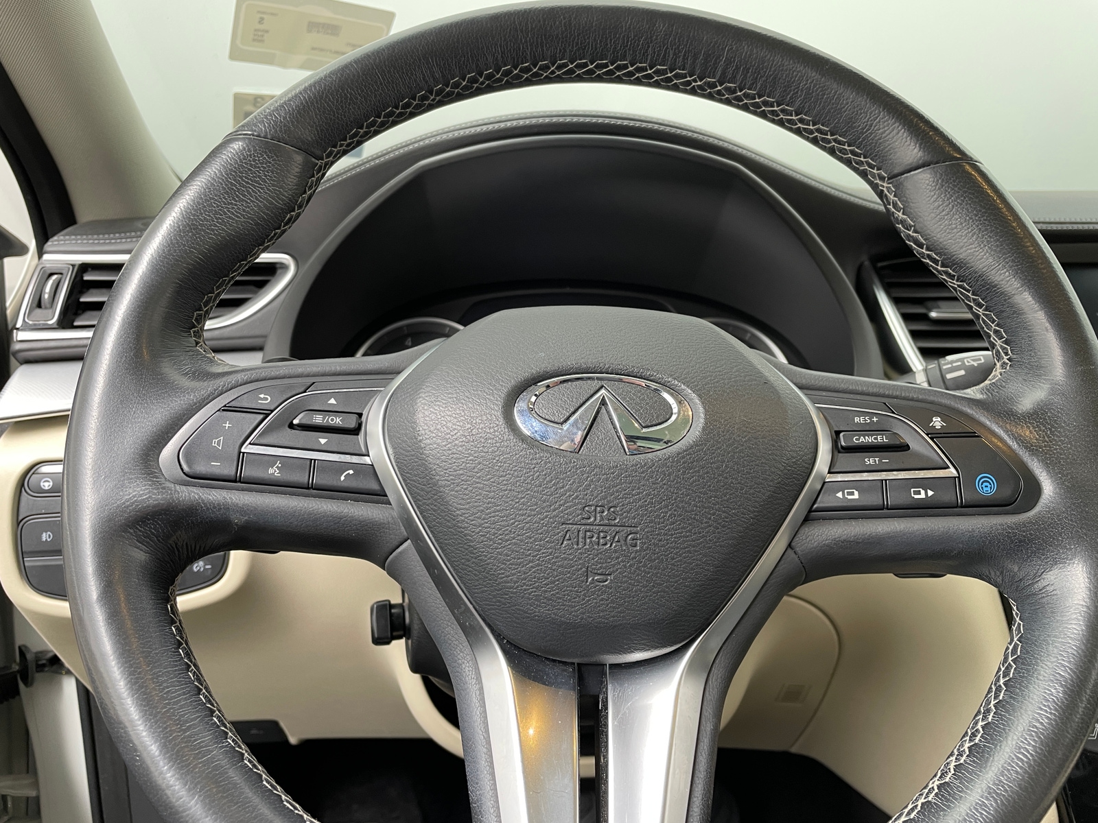 Thumbnail: 2020 INFINITI QX50 - 4