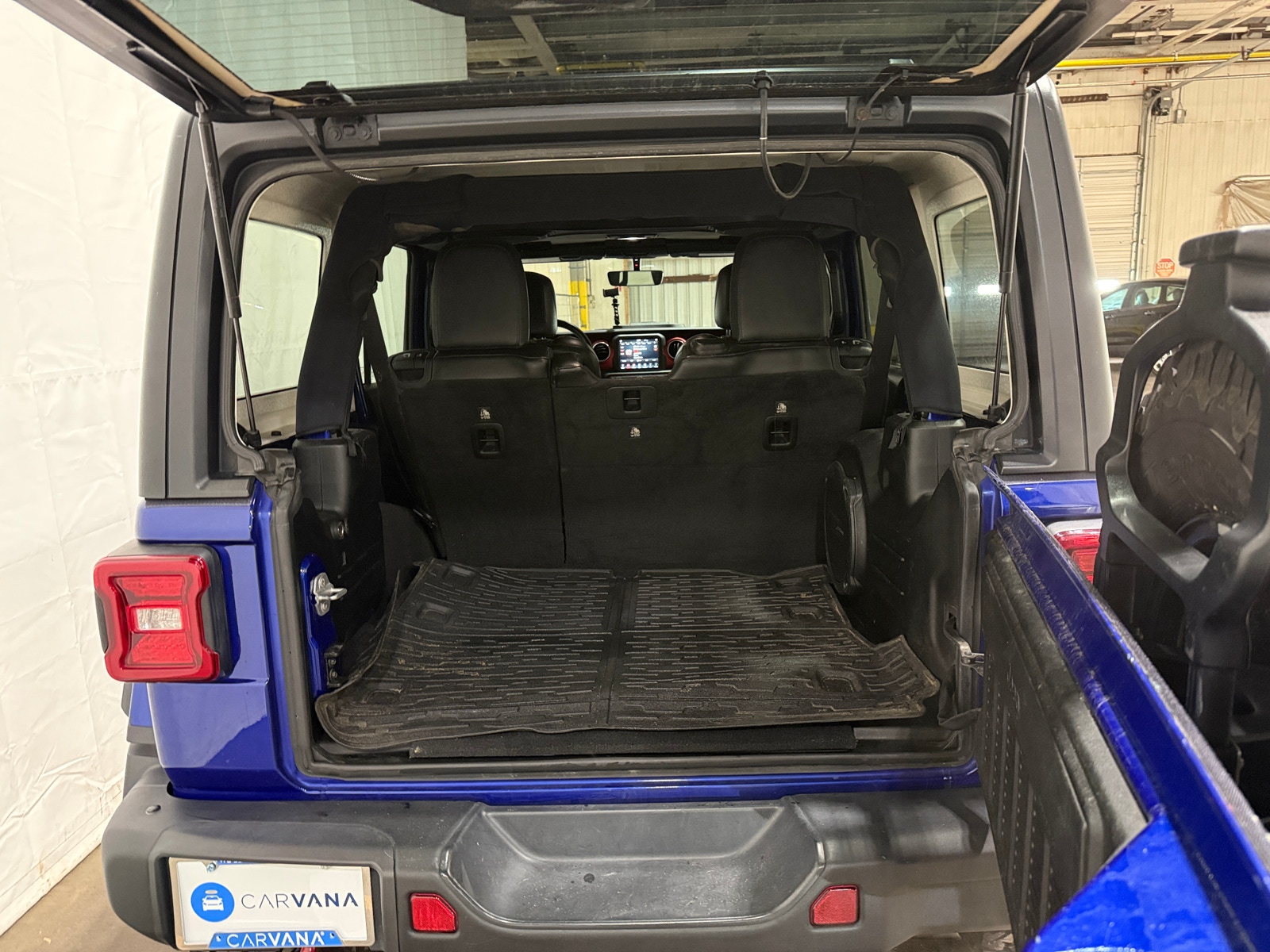 Thumbnail: 2018 Jeep Wrangler - 6