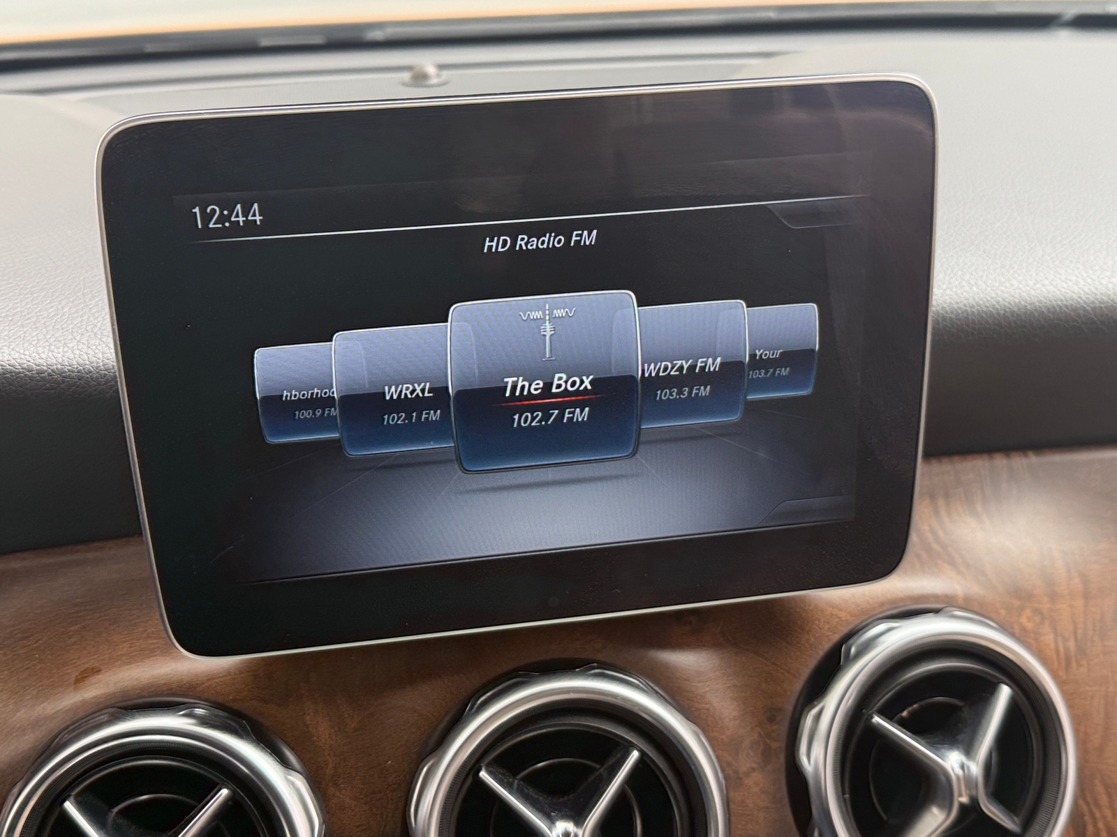 Thumbnail: 2018 Mercedes-Benz GLA - 3