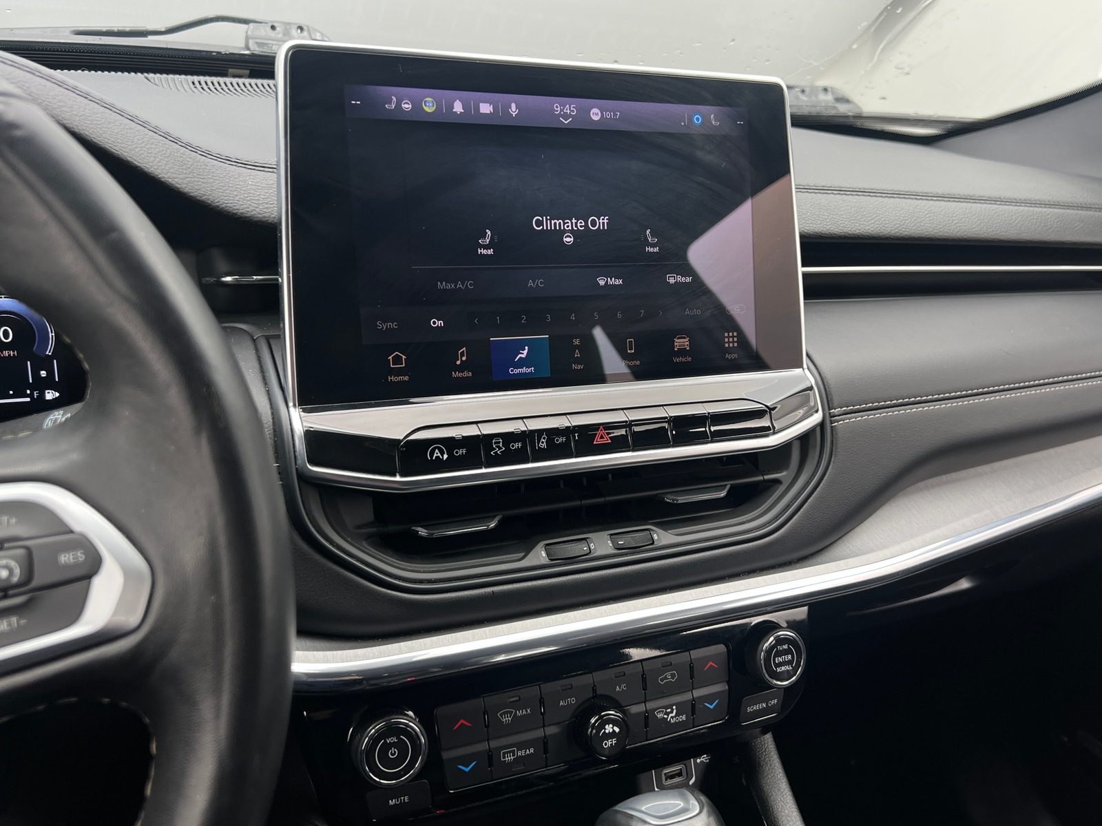 Thumbnail: 2022 Jeep Compass - 3