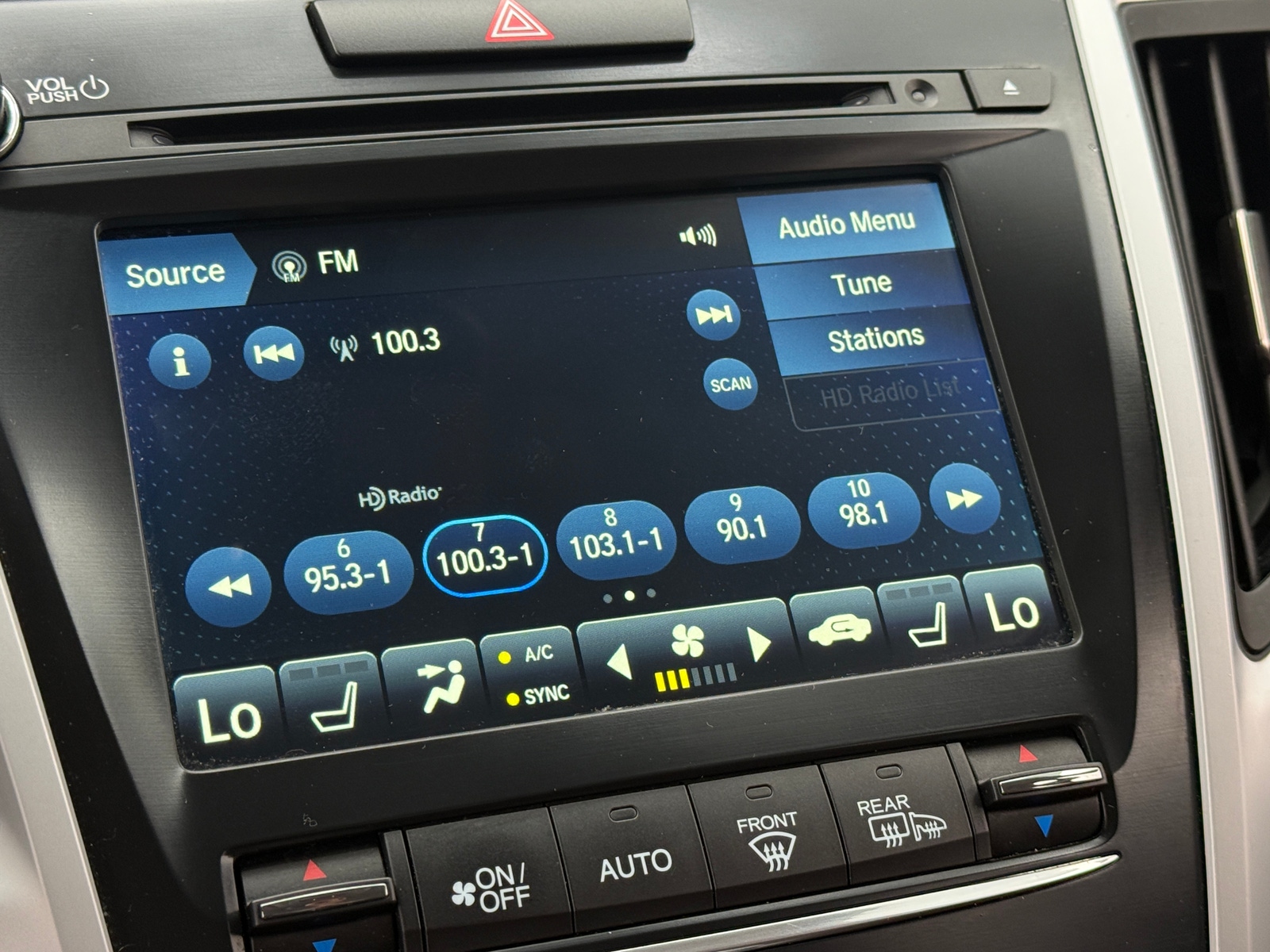 Thumbnail: 2019 Acura TLX - 3