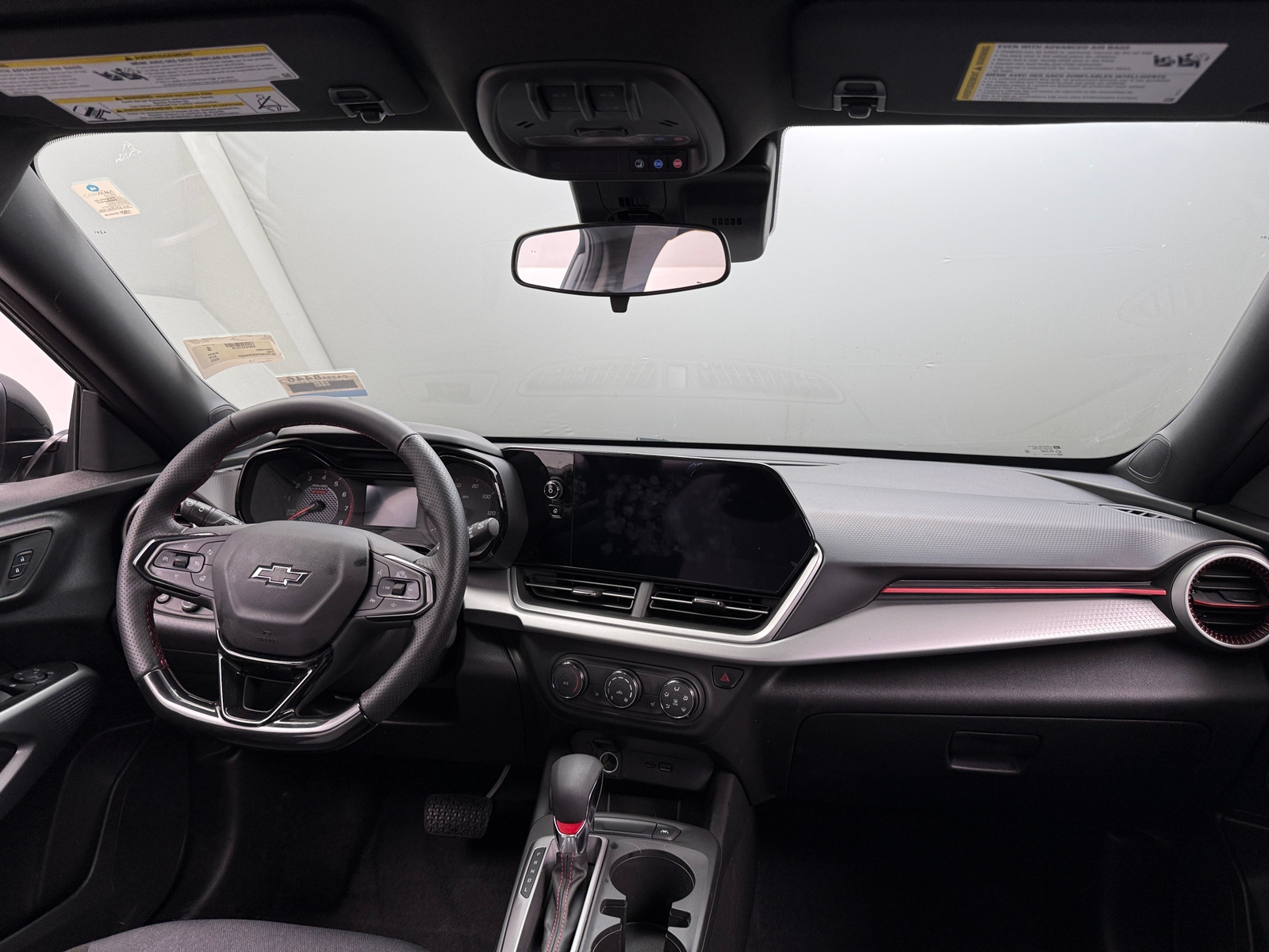 Thumbnail: 2025 Chevrolet Trax - 3