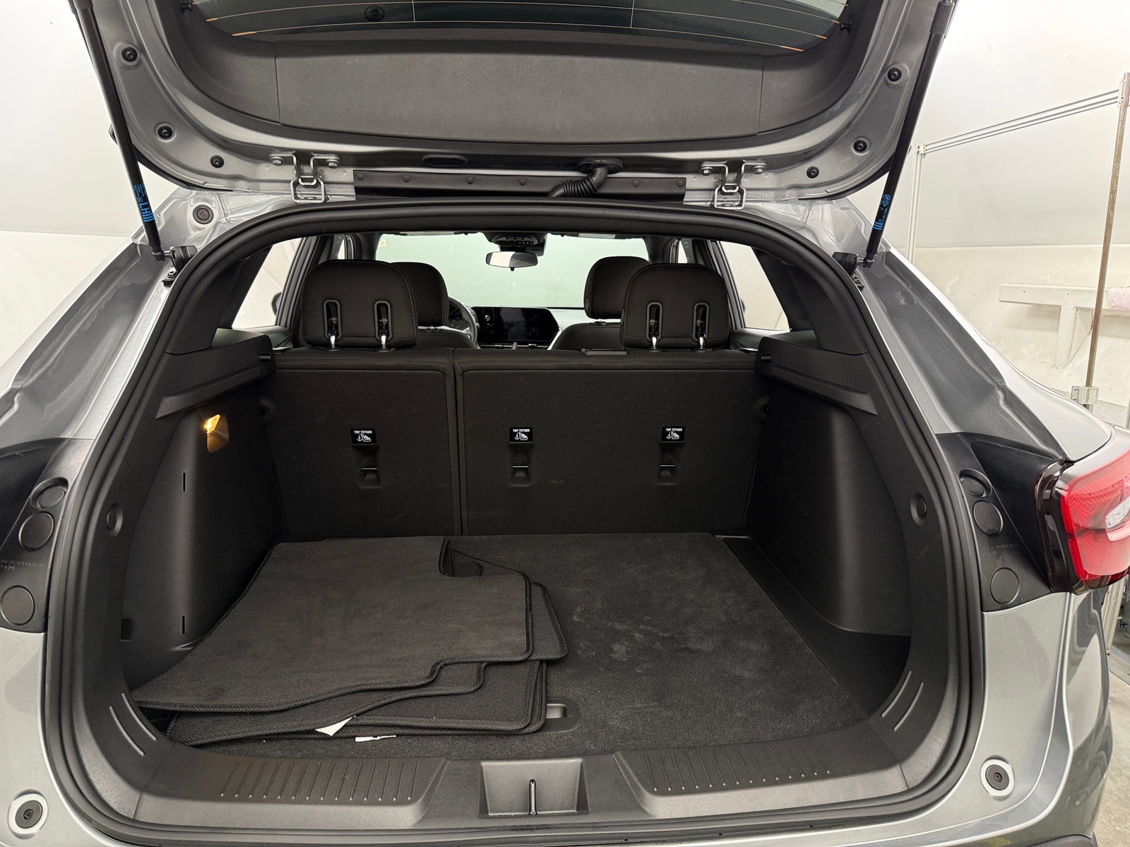 Thumbnail: 2025 Chevrolet Trax - 7