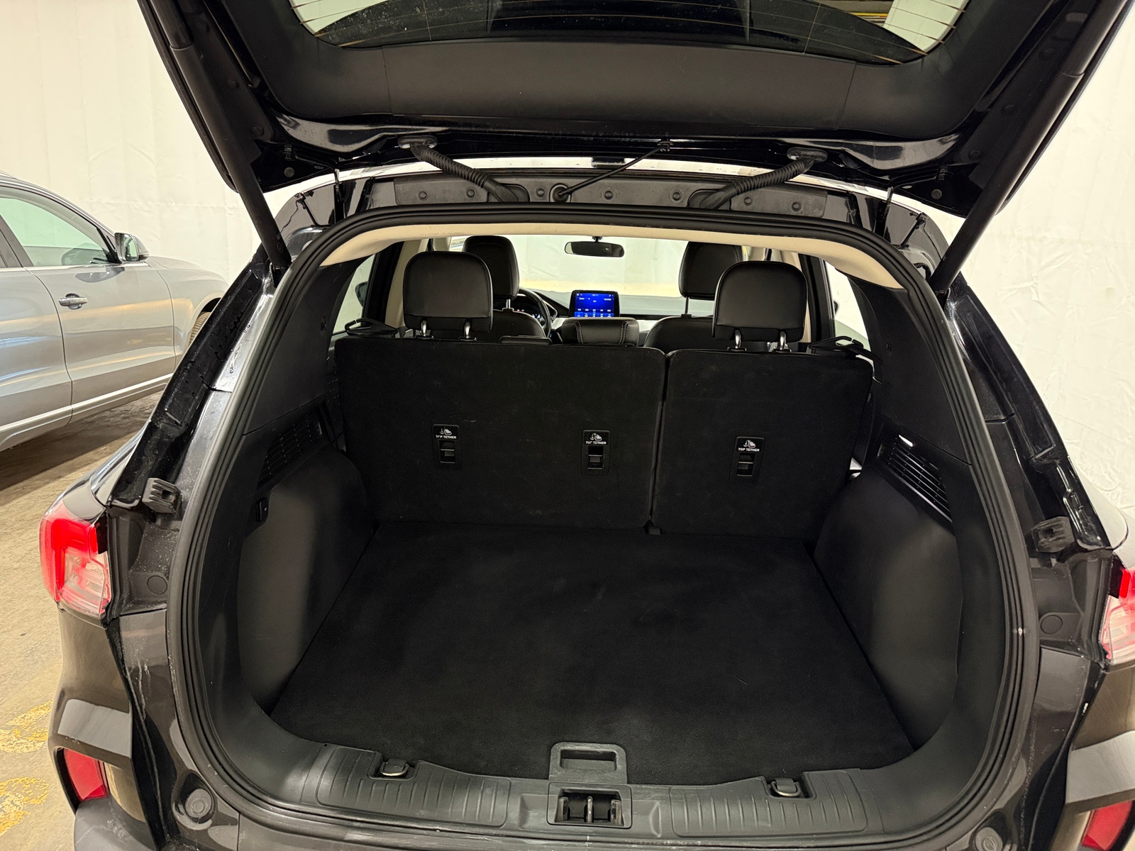 Thumbnail: 2020 Ford Escape - 6