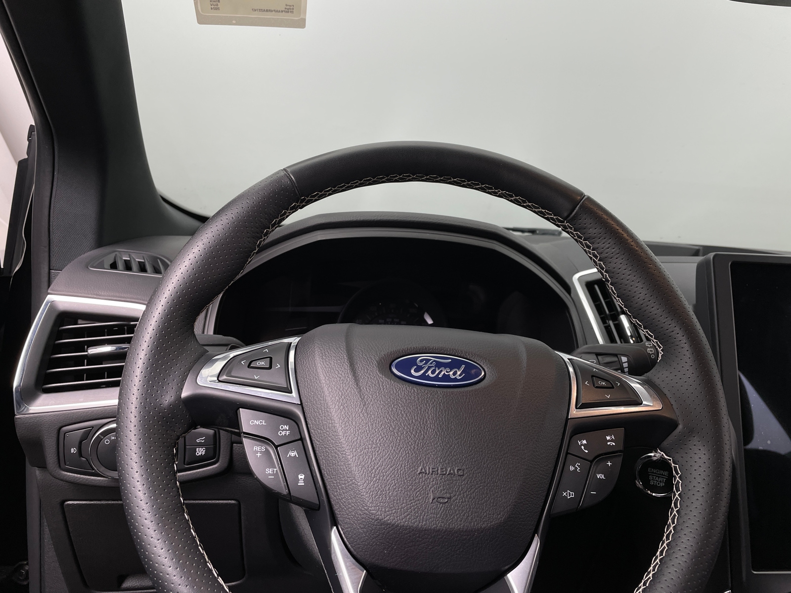 Thumbnail: 2024 Ford Edge - 4