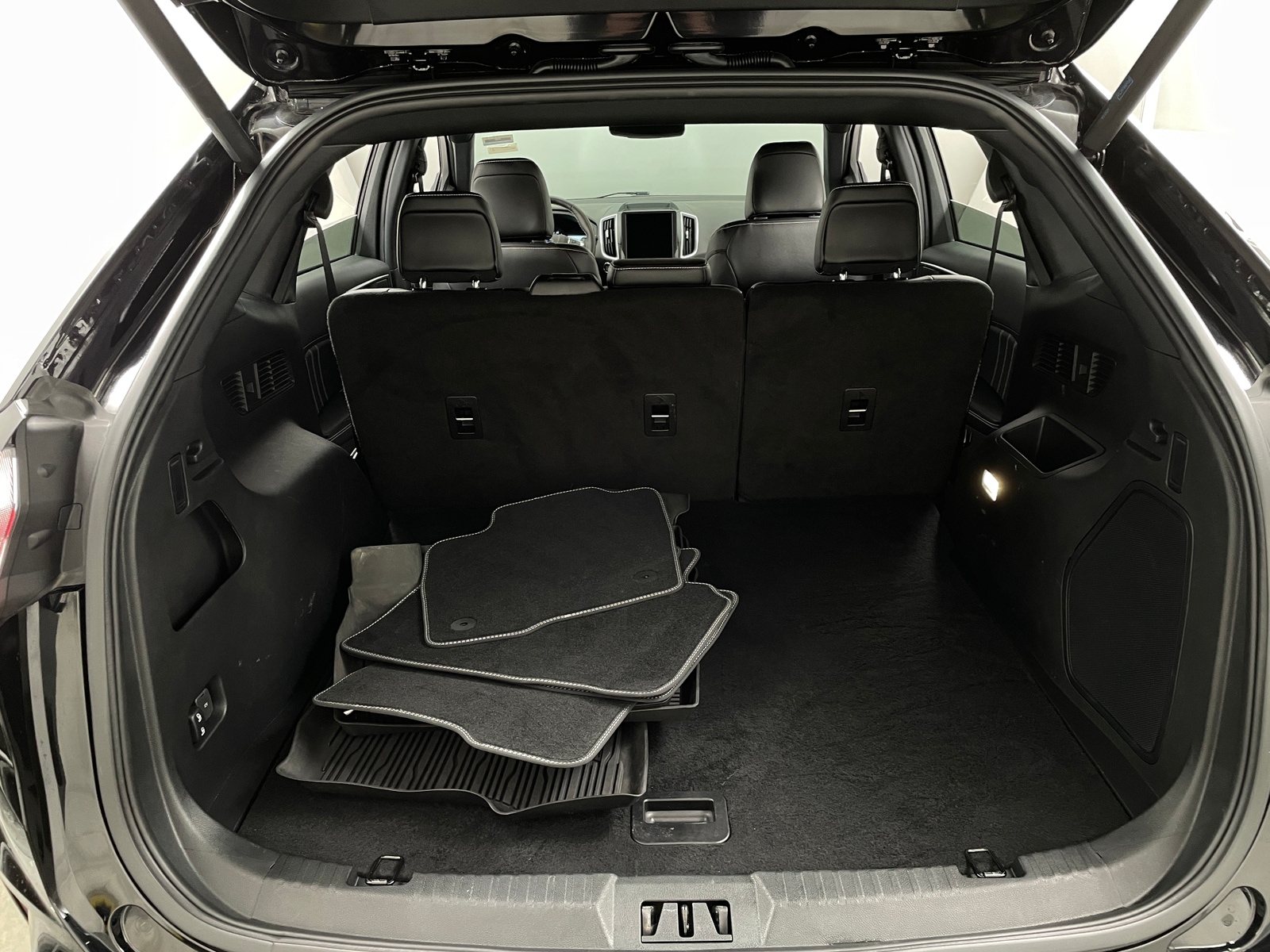 Thumbnail: 2024 Ford Edge - 6