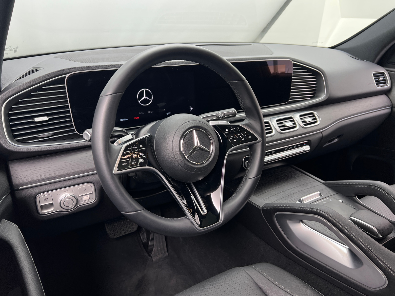 Thumbnail: 2025 Mercedes-Benz GLE - 5