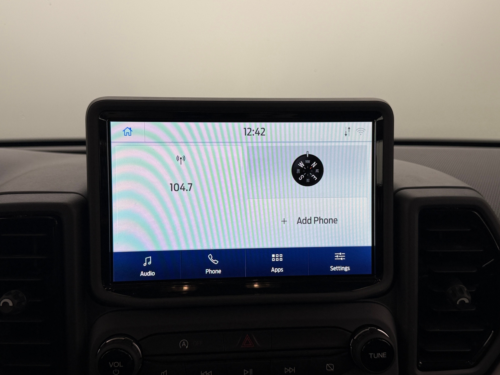 Thumbnail: 2022 Ford Bronco Sport - 4