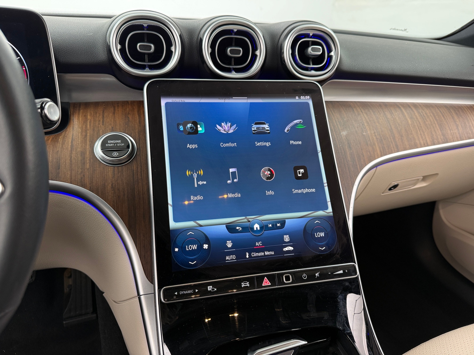 Thumbnail: 2023 Mercedes-Benz C-Class - 3