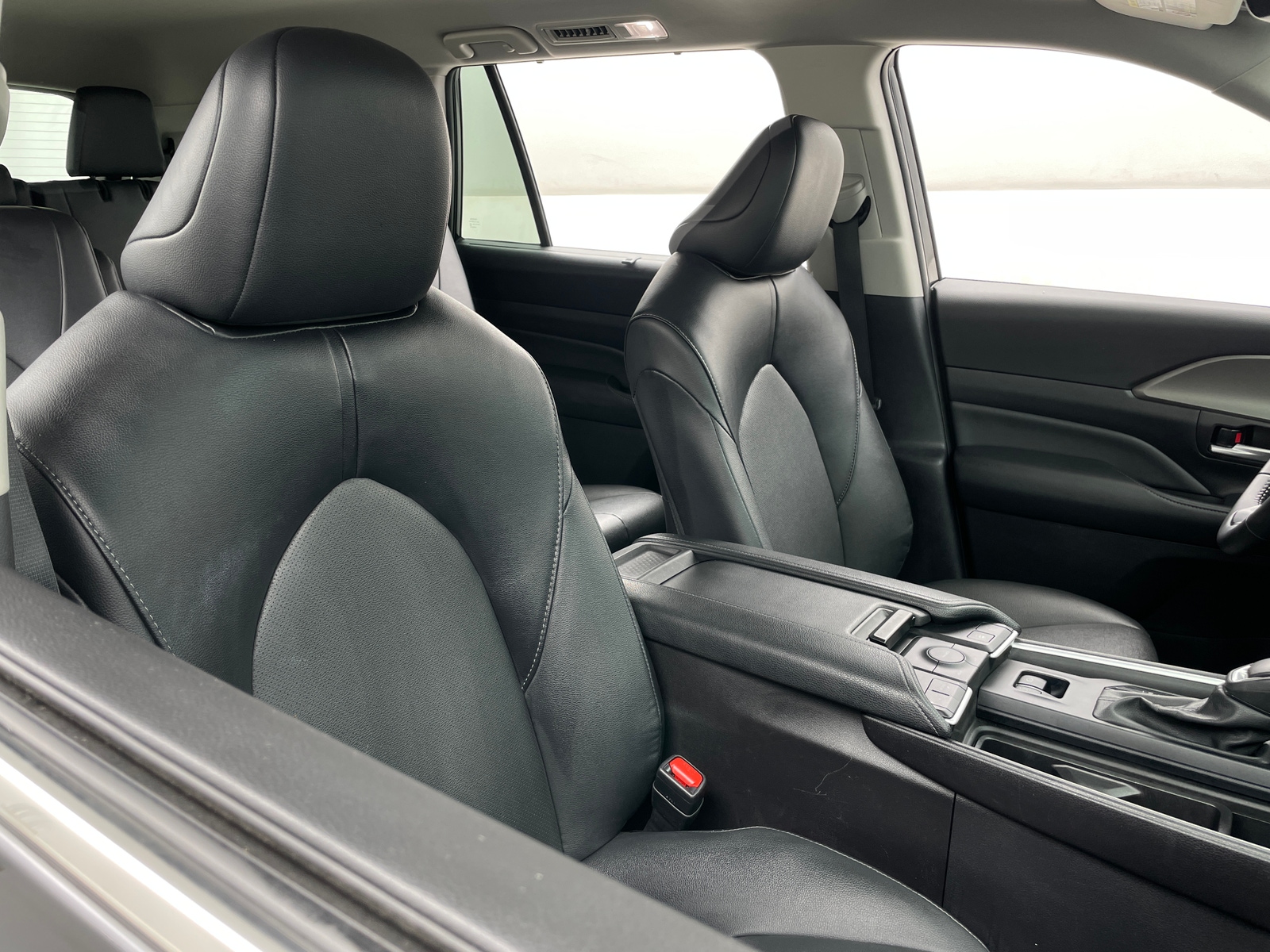 Thumbnail: 2025 Toyota Grand Highlander - 2