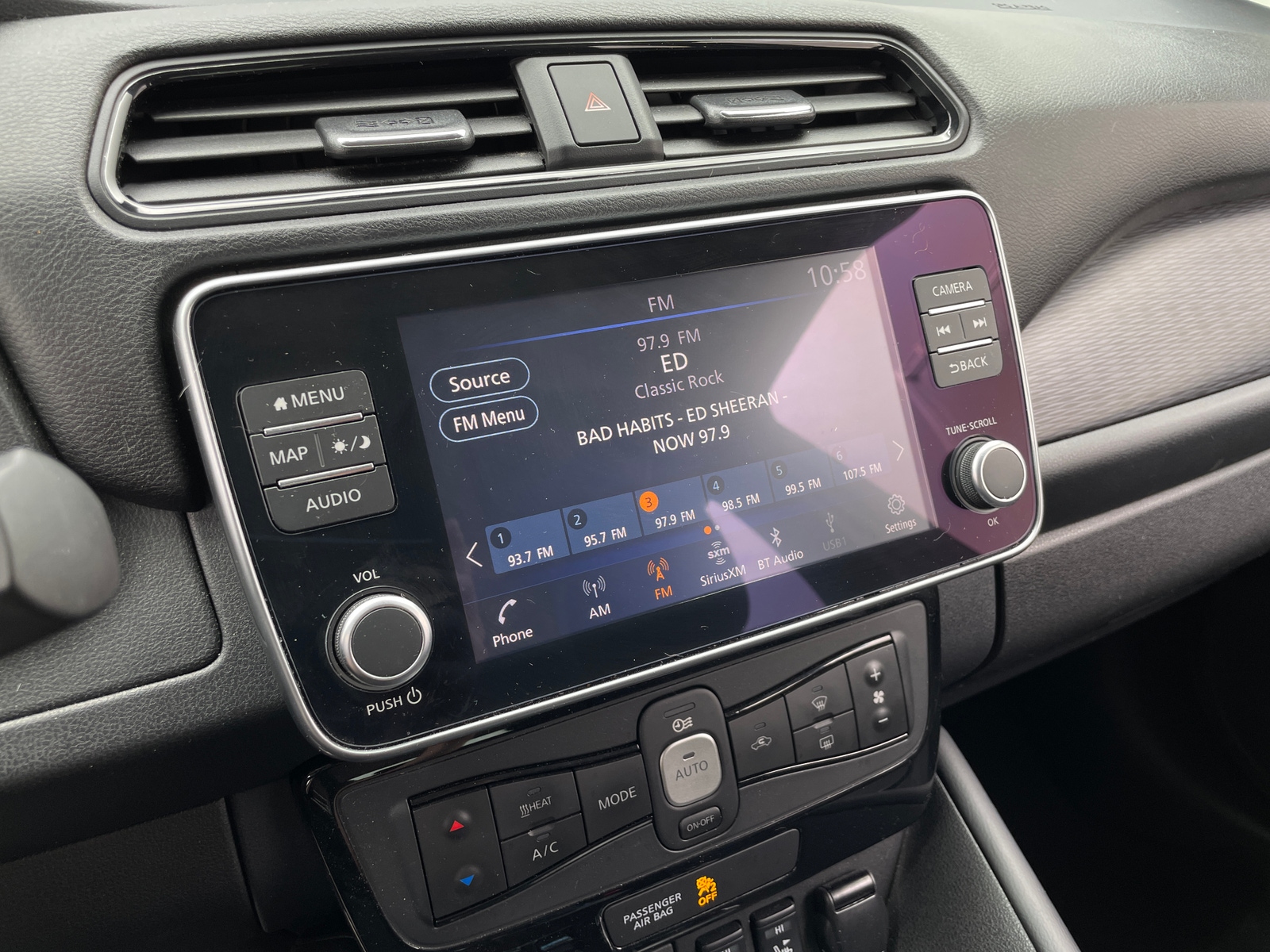 Thumbnail: 2024 Nissan Leaf - 4