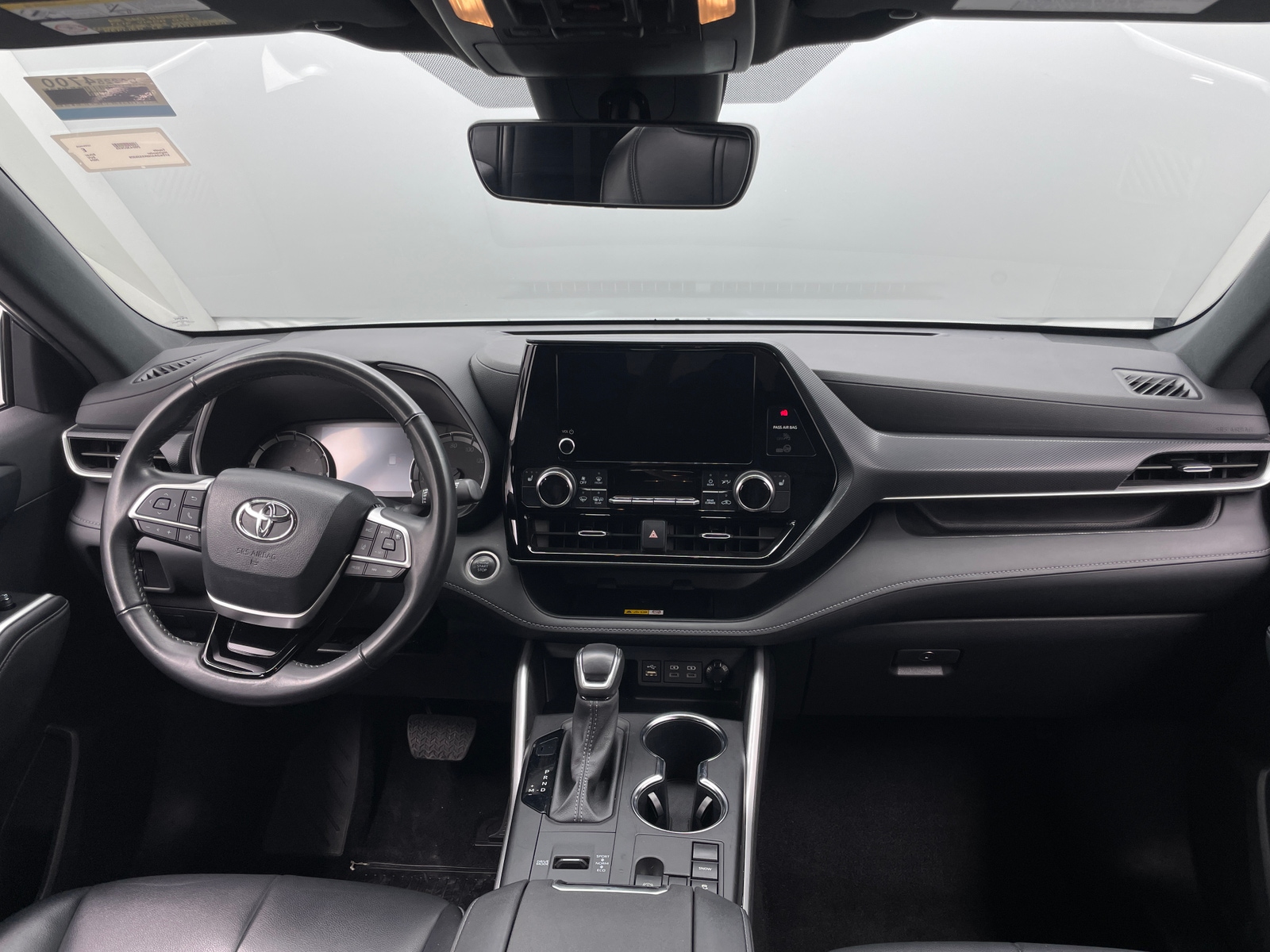 Thumbnail: 2024 Toyota Highlander - 3