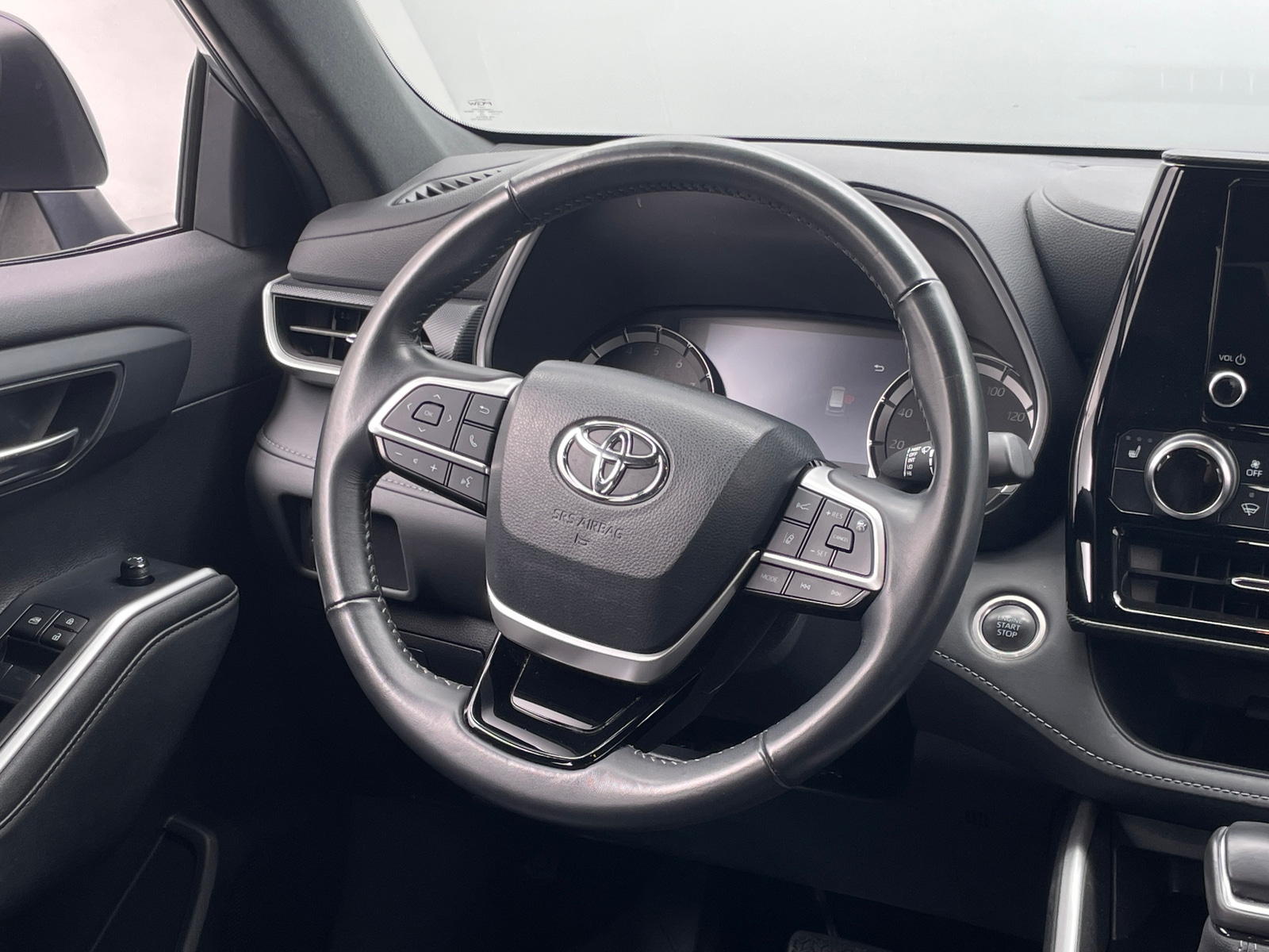 Thumbnail: 2024 Toyota Highlander - 5