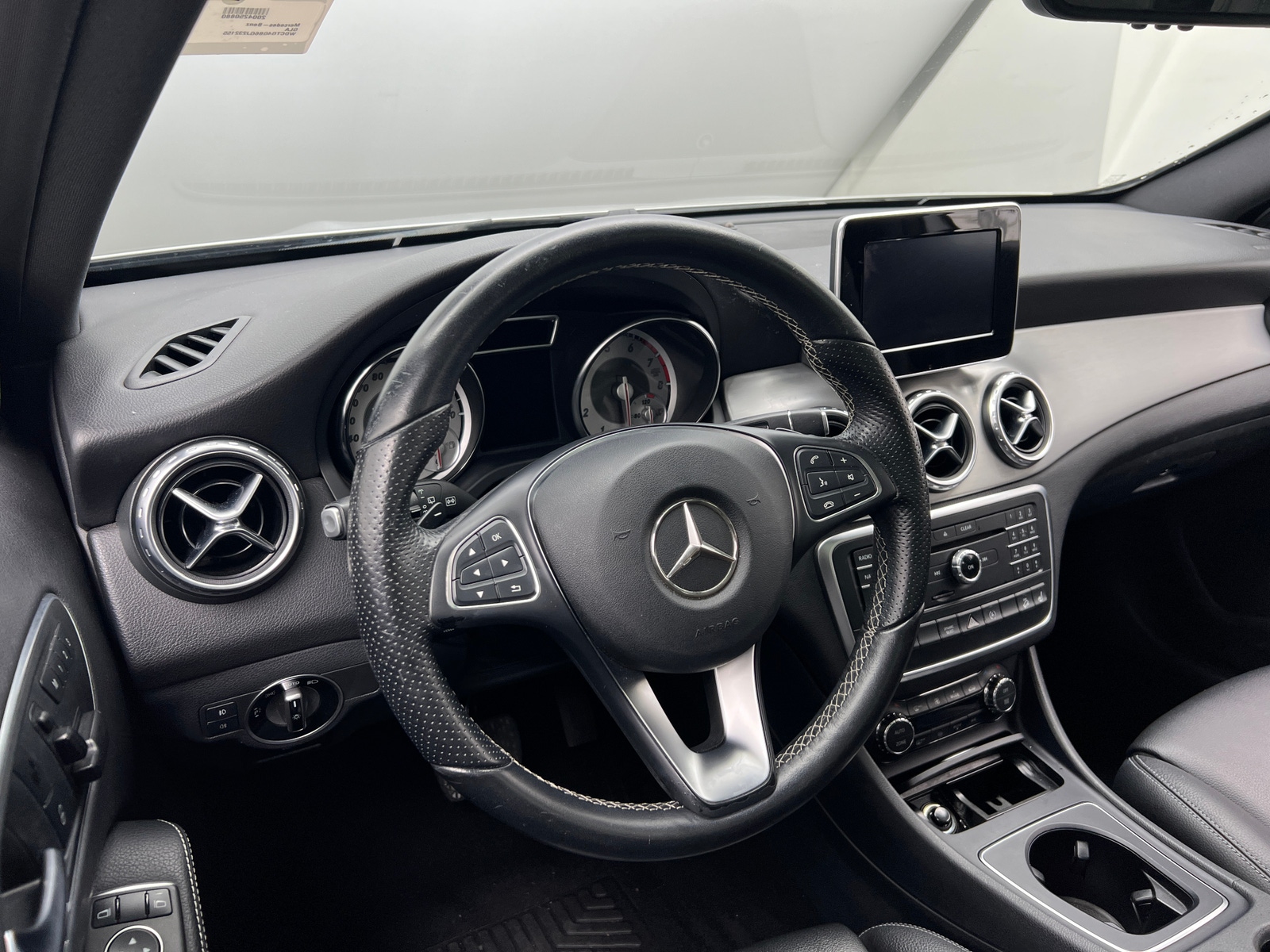 Thumbnail: 2016 Mercedes-Benz GLA - 4
