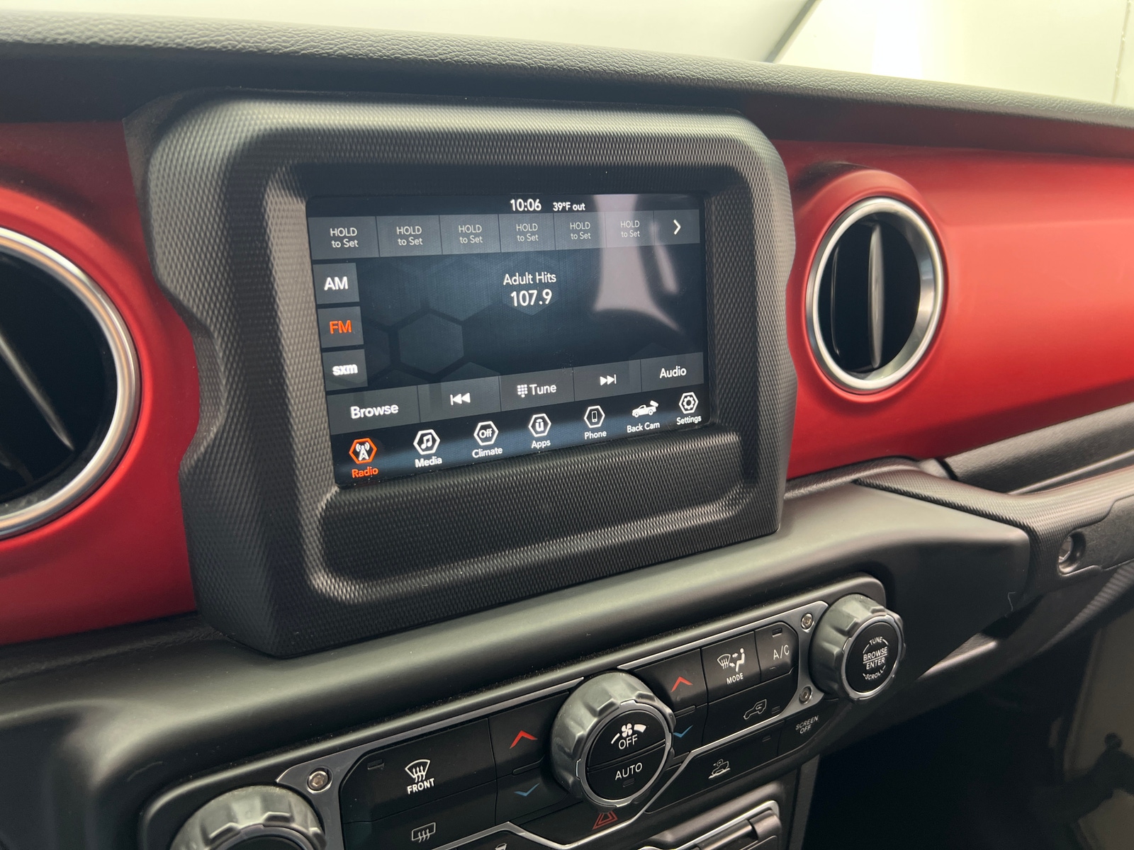 Thumbnail: 2020 Jeep Gladiator - 4