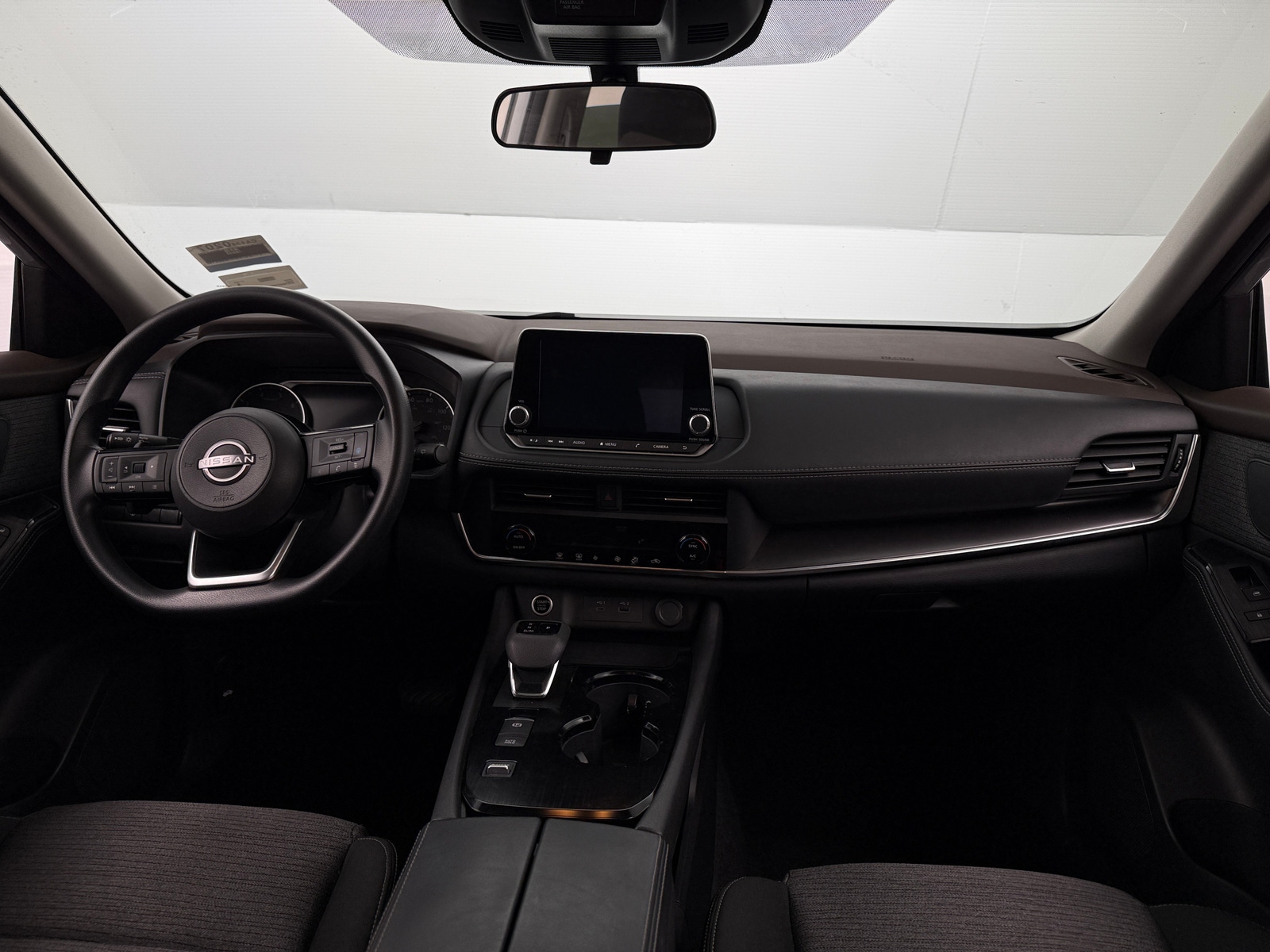 Thumbnail: 2023 Nissan Rogue - 3